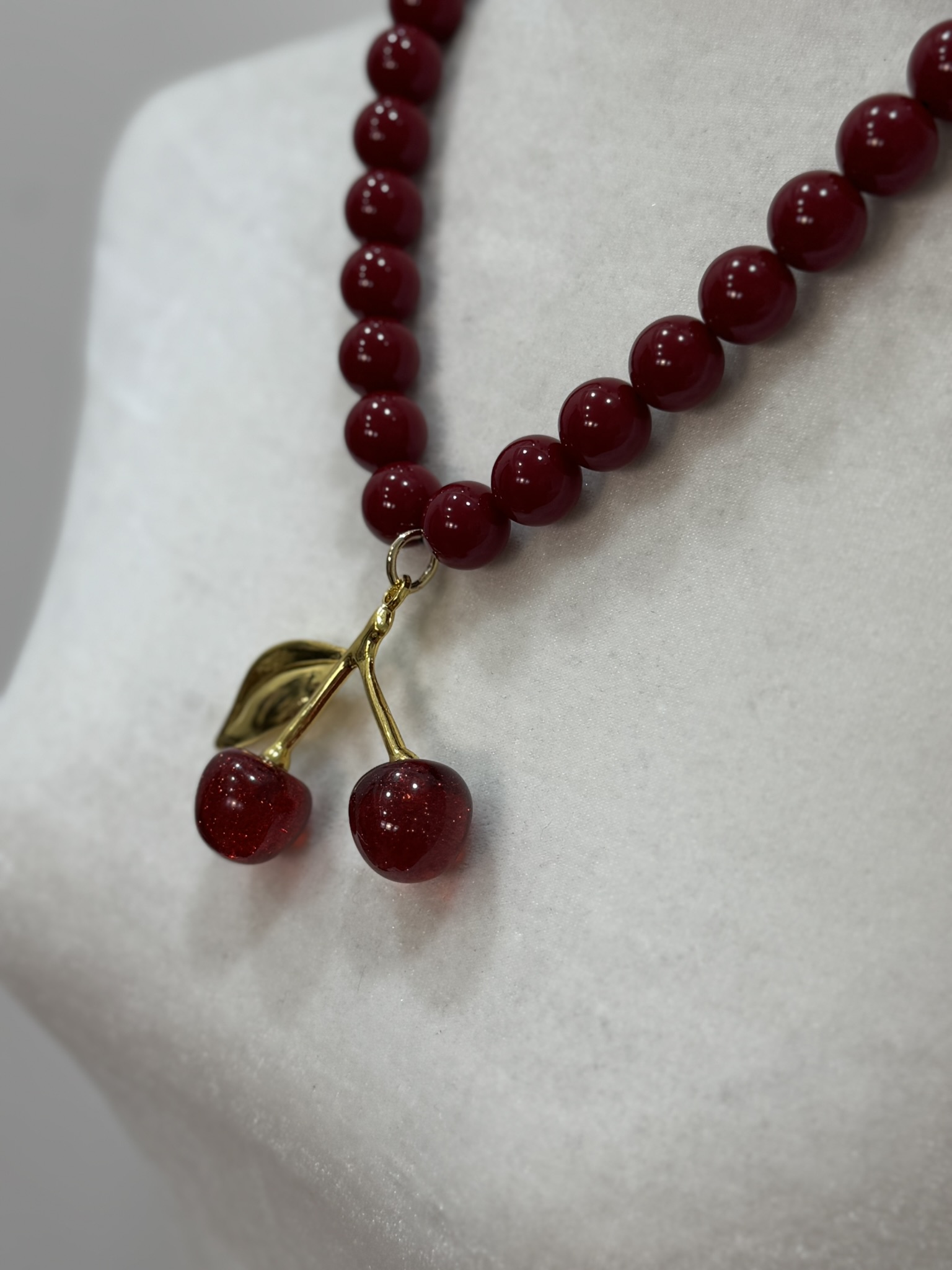 Collar cerezas (medianas)