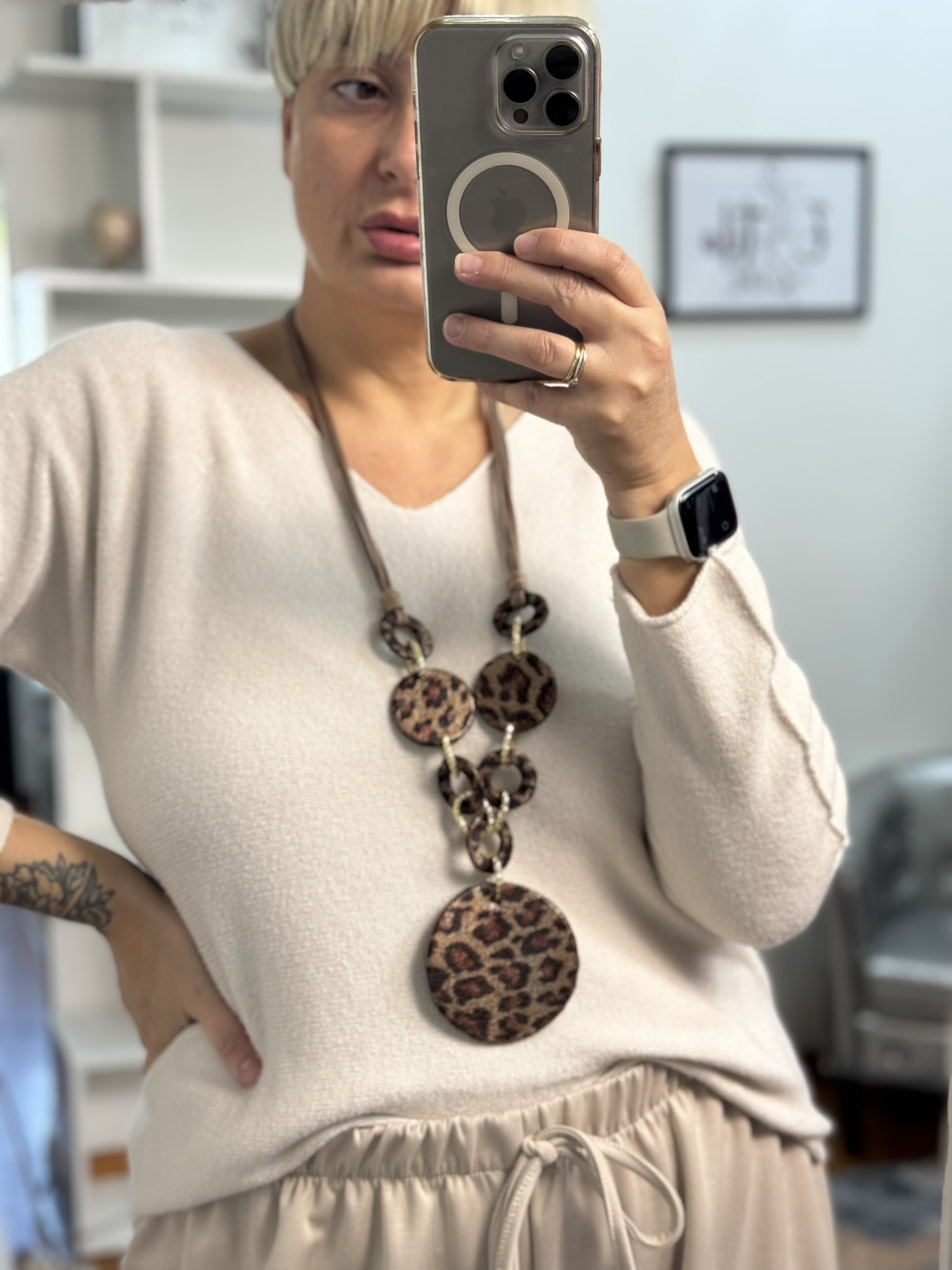 Collar largo animal print