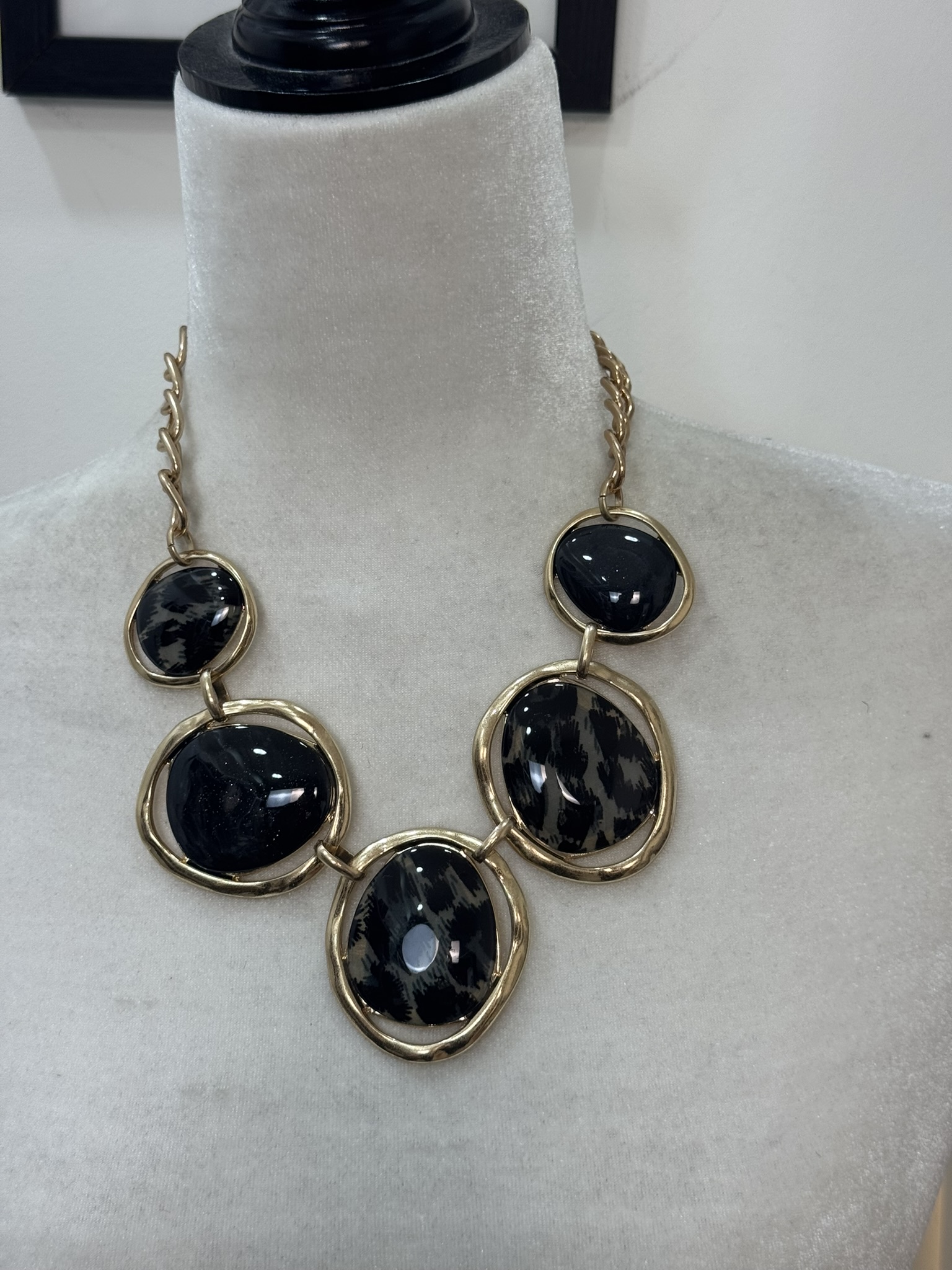 Collar animal print 