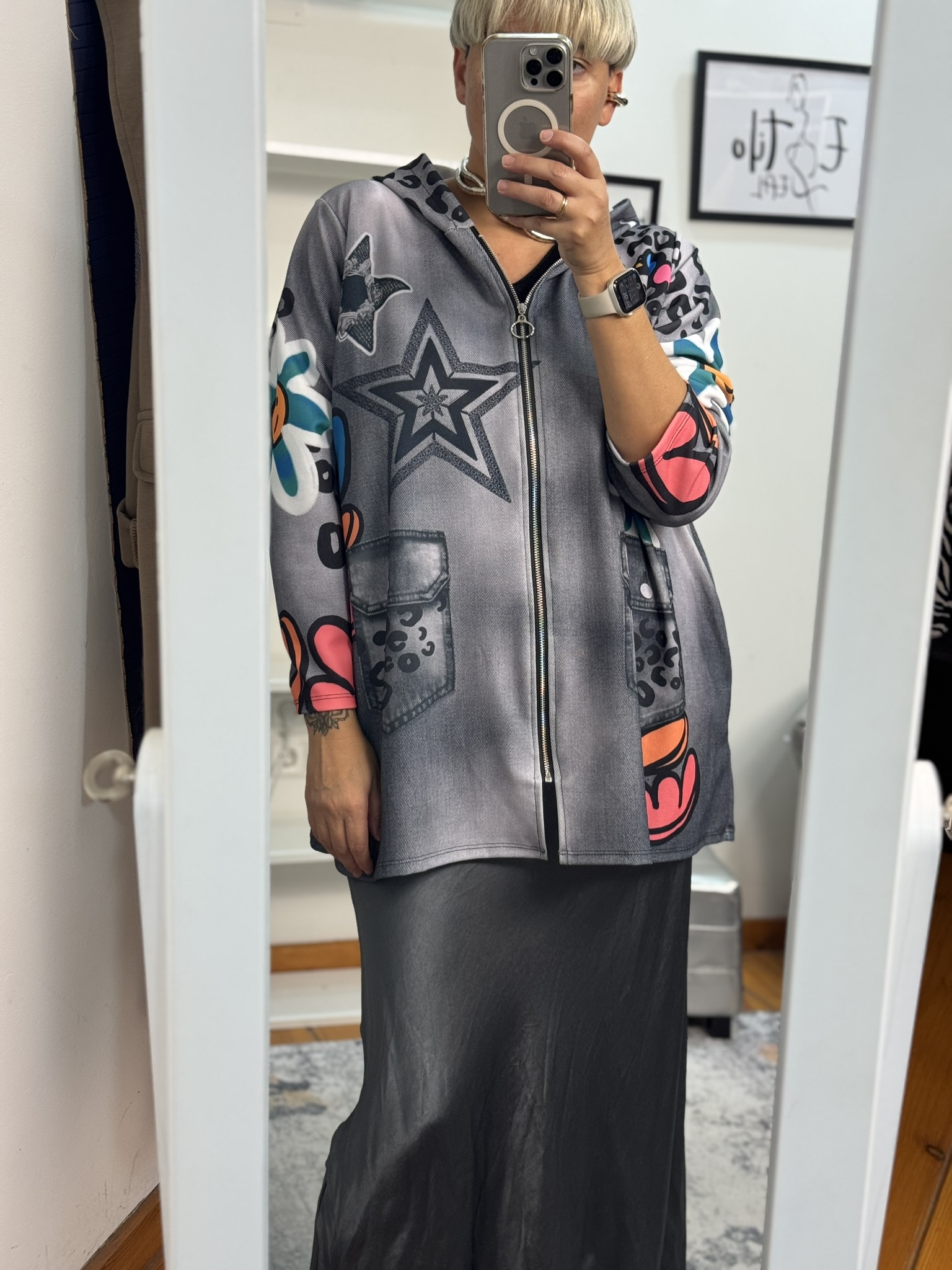Chaqueta estampada flor y estrella