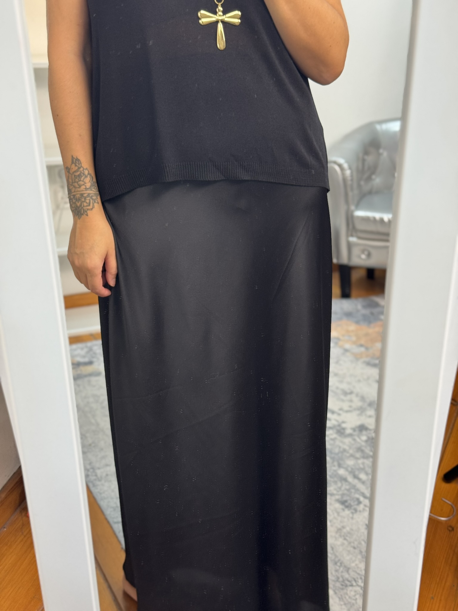 Falda raso pliegue