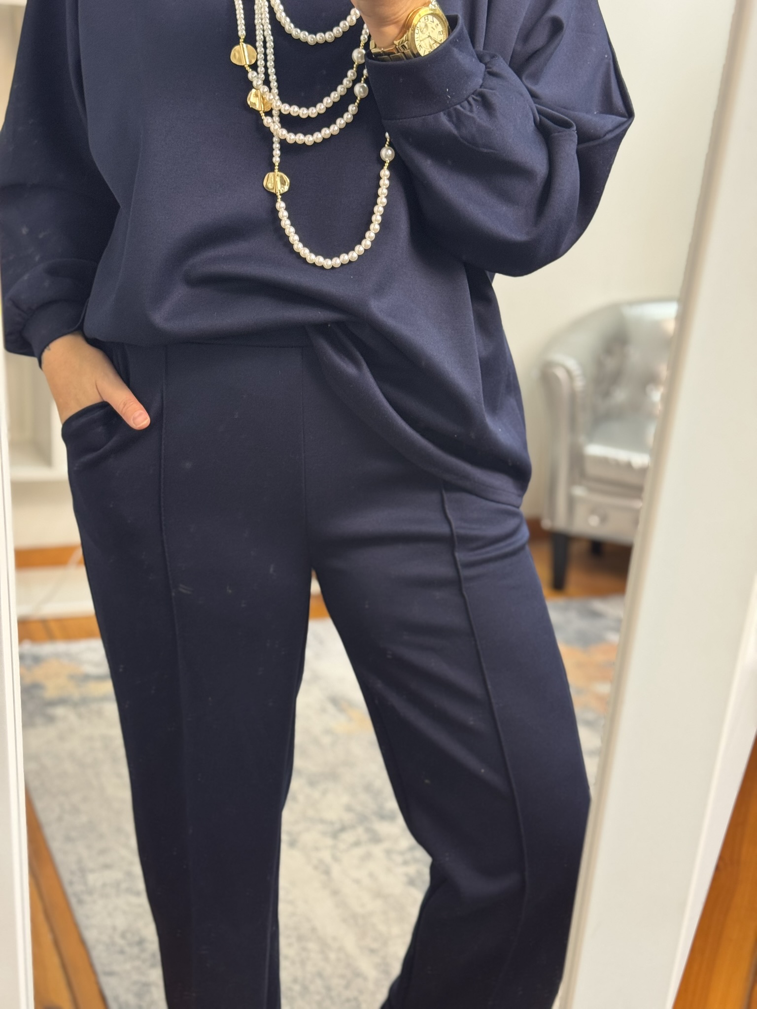 Conjunto sudadera y pantalón detalle nervio