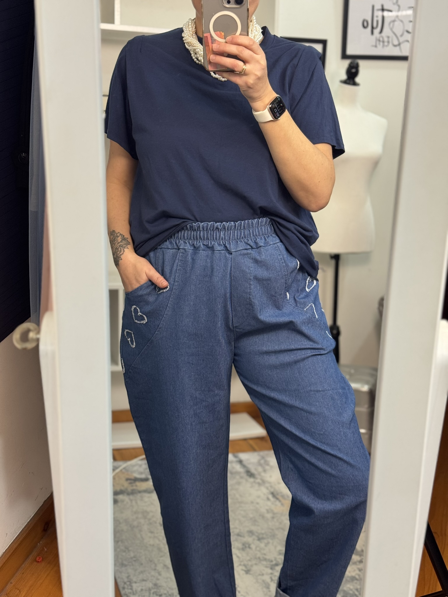 Jeans multitalla detalle corazones