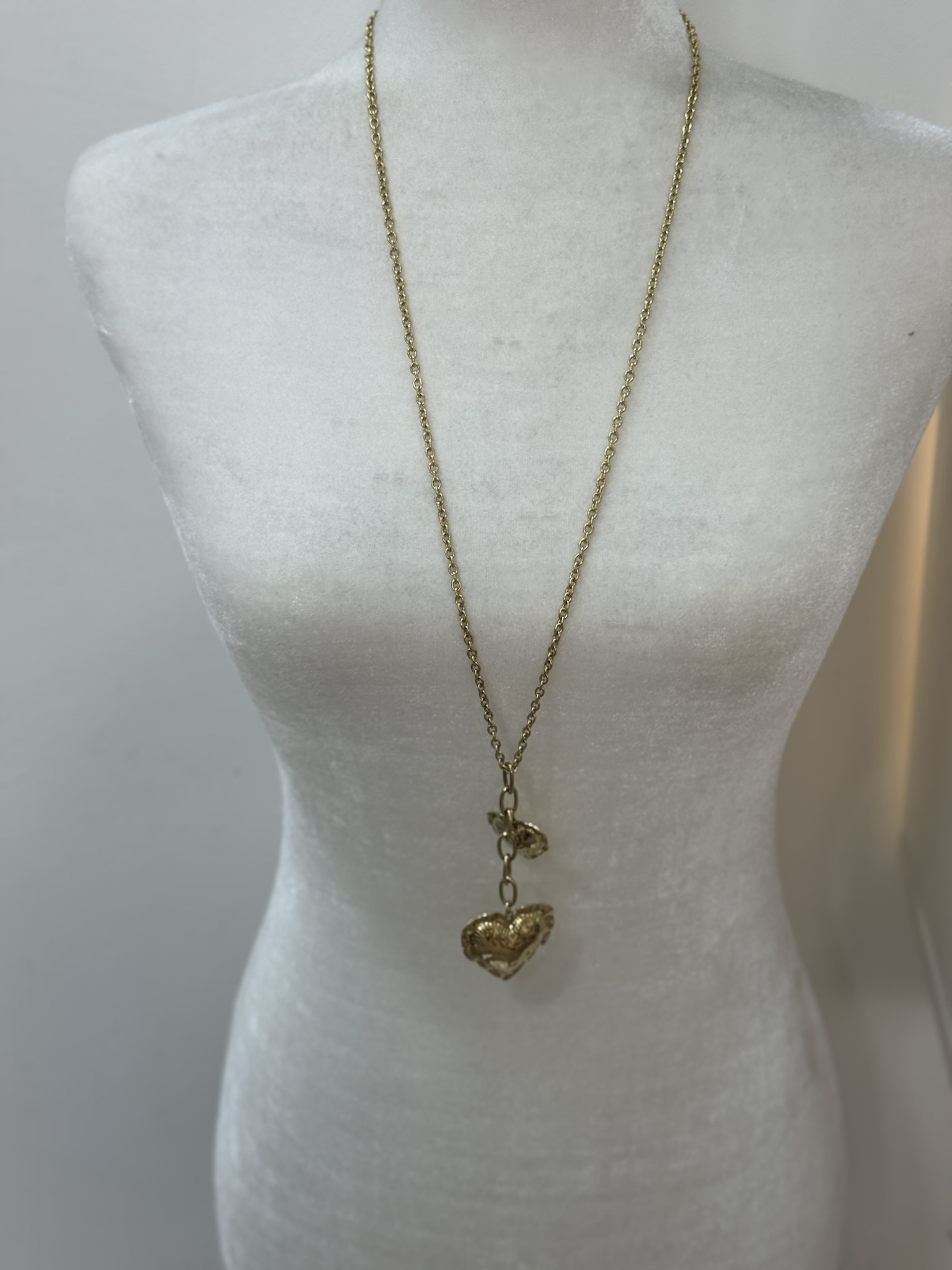 Collar largo dos corazones