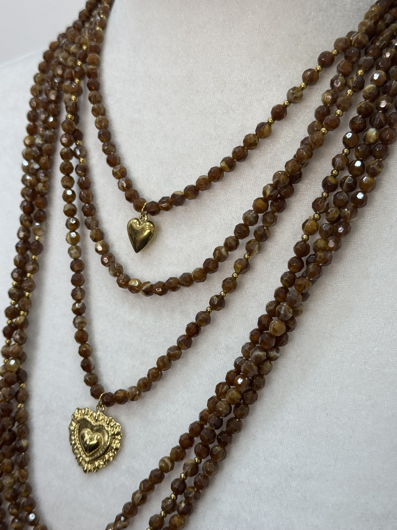 Collar vueltas detalle corazones