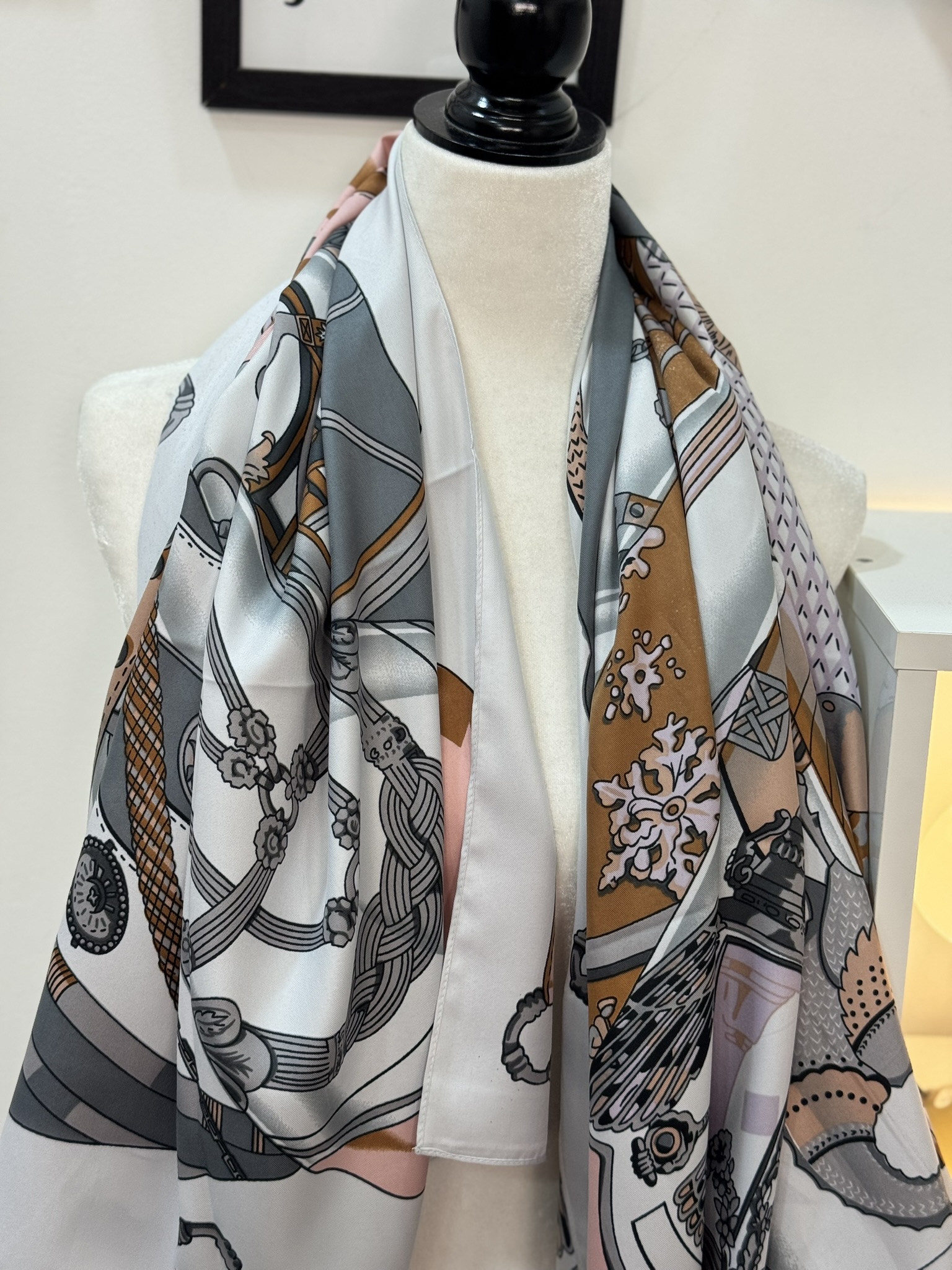 Maxi pañuelo raso/gris 