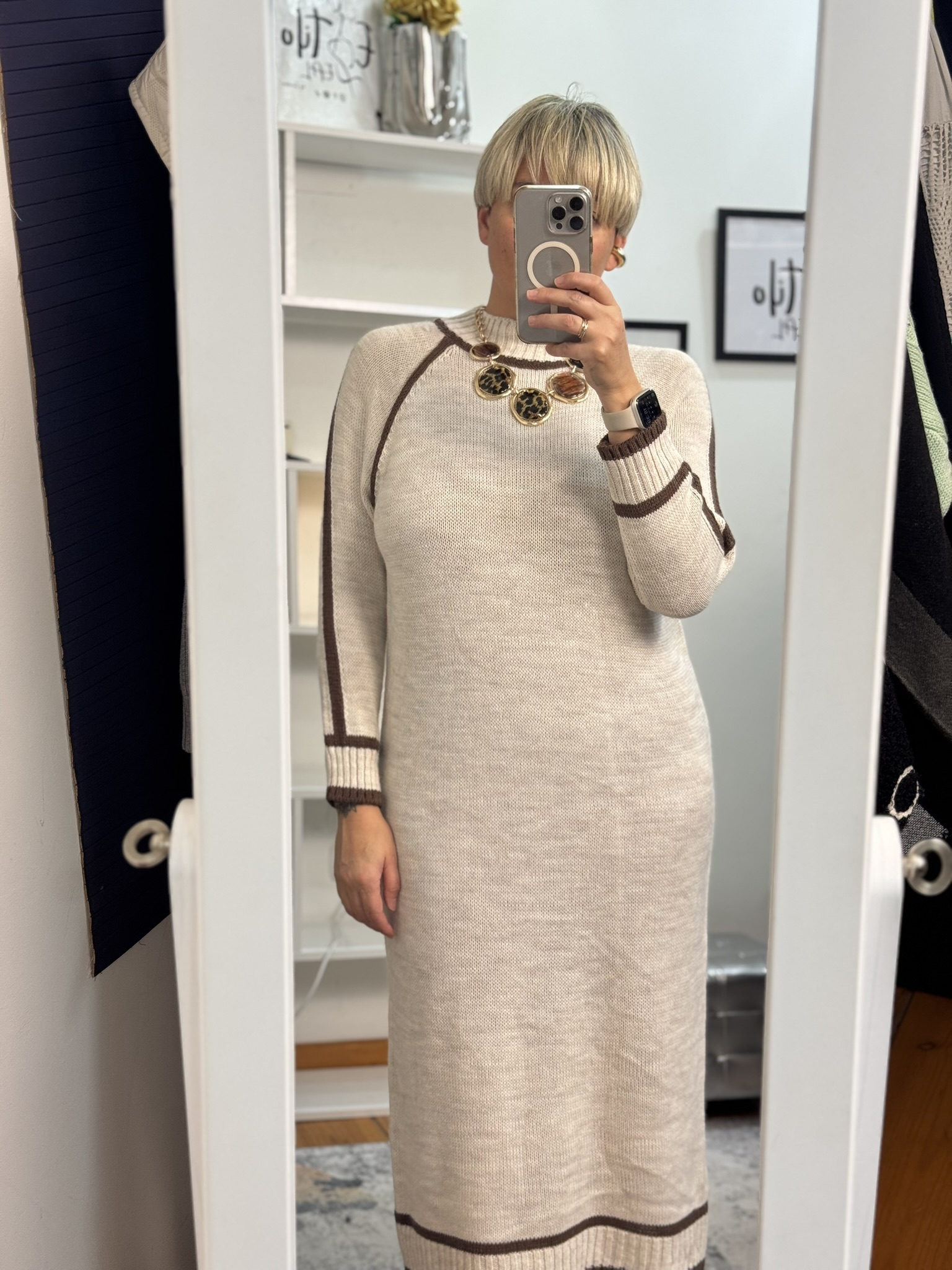 Vestido punto detalle contraste