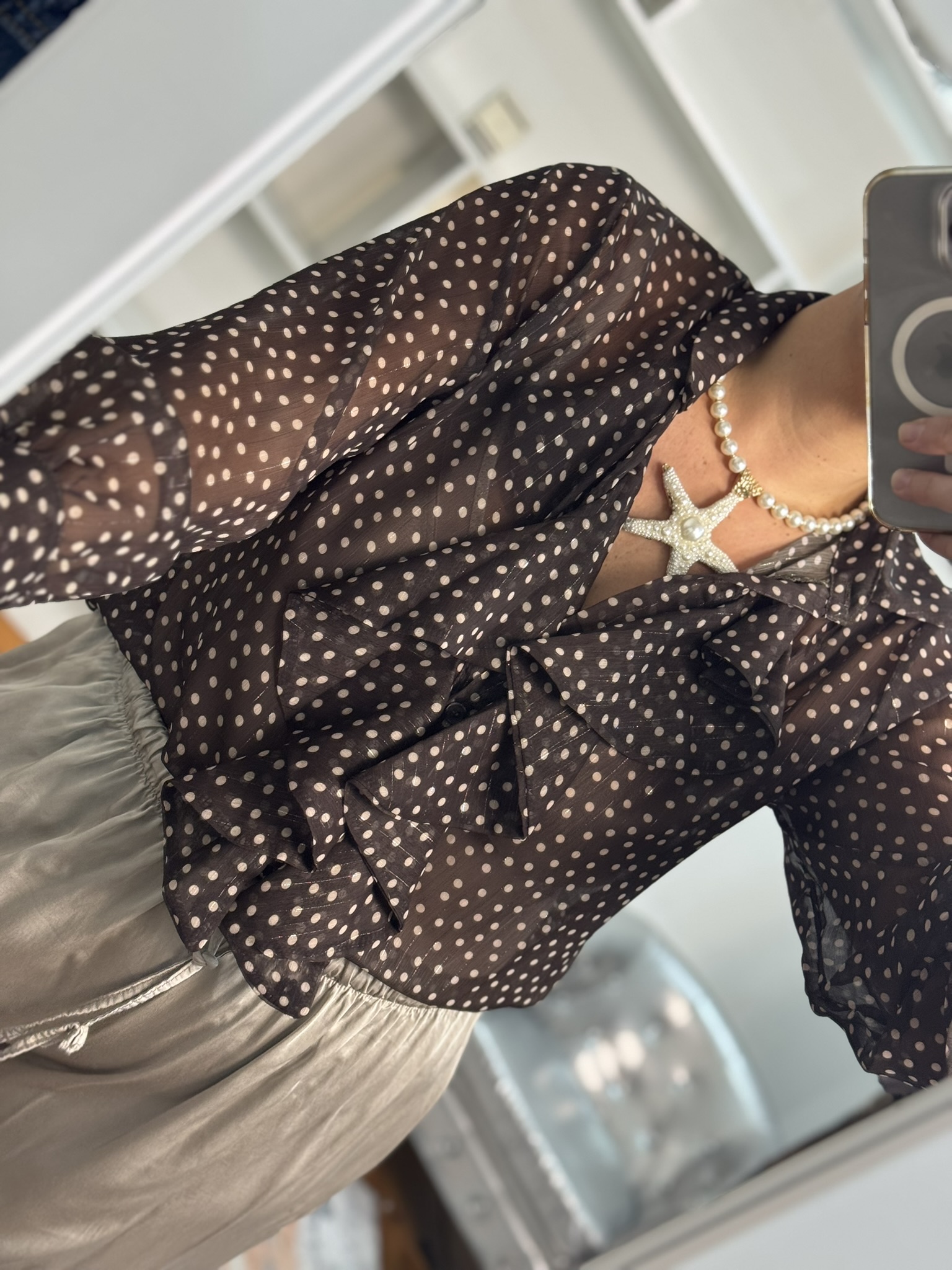 Camisa lunares volantes