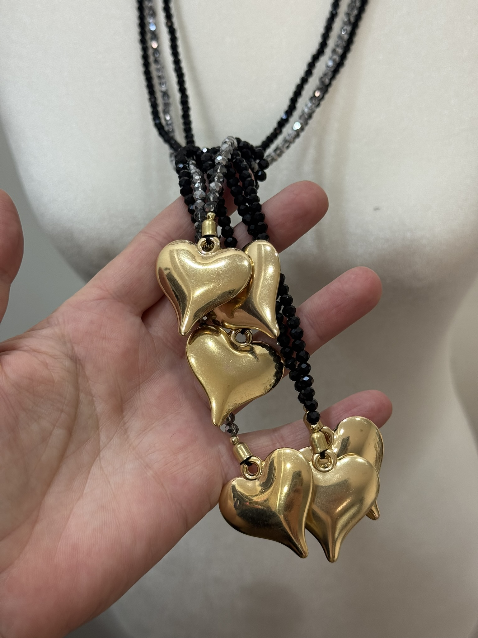 Collar largo corazones