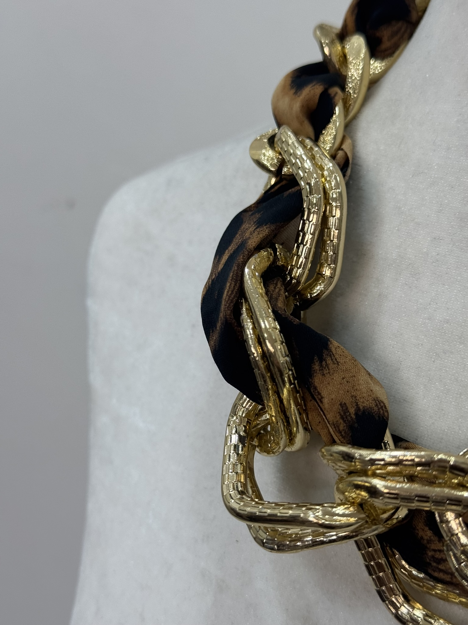 Collar eslabones animal print 