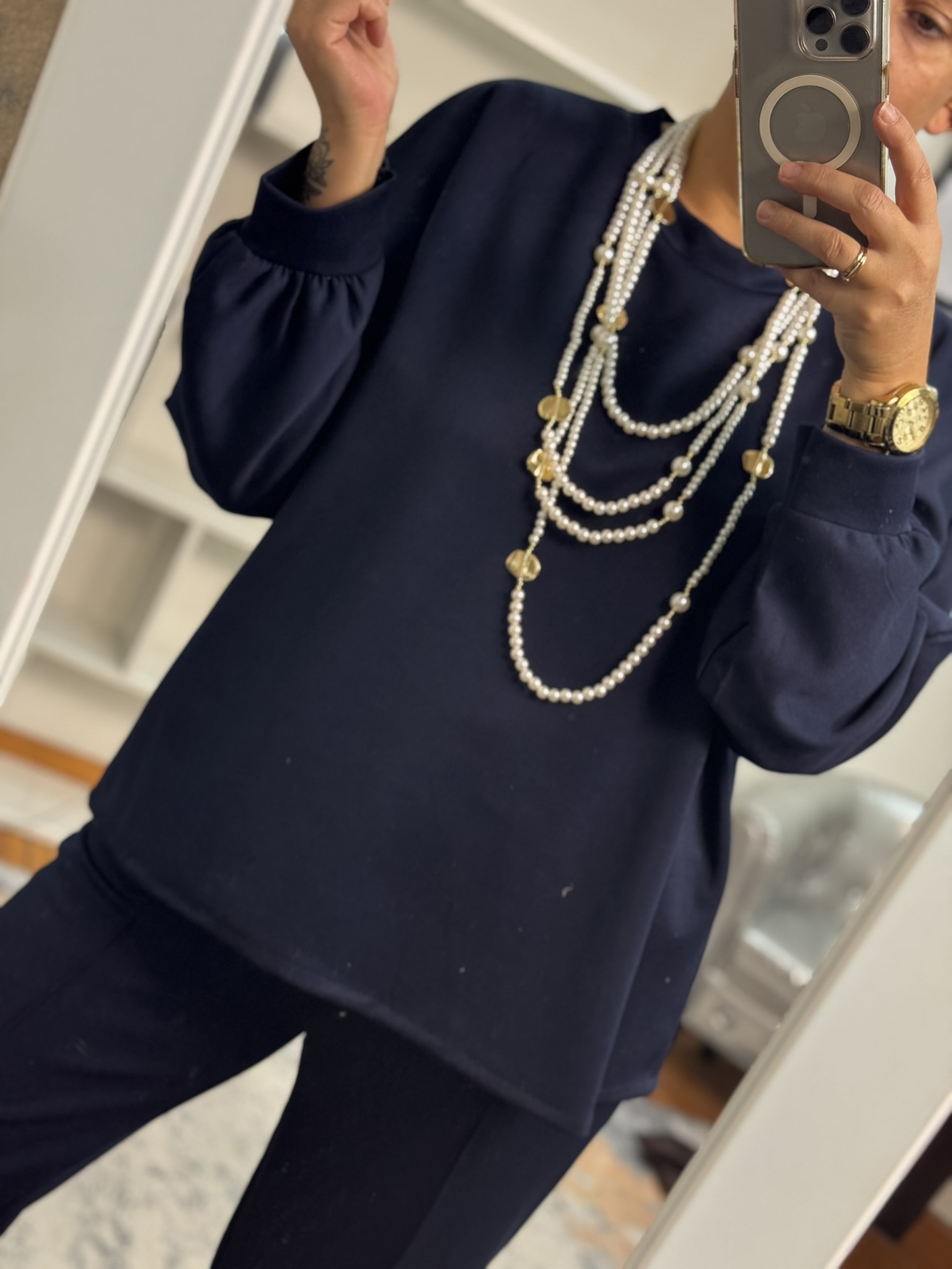 Conjunto sudadera y pantalón detalle nervio