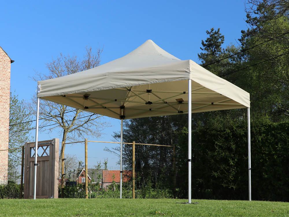 Tente Pliante de réception - Compact et pratique