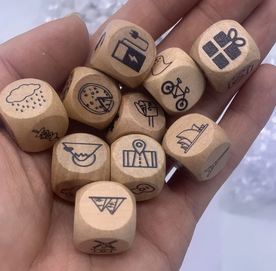 JUEGO STORY CUBES