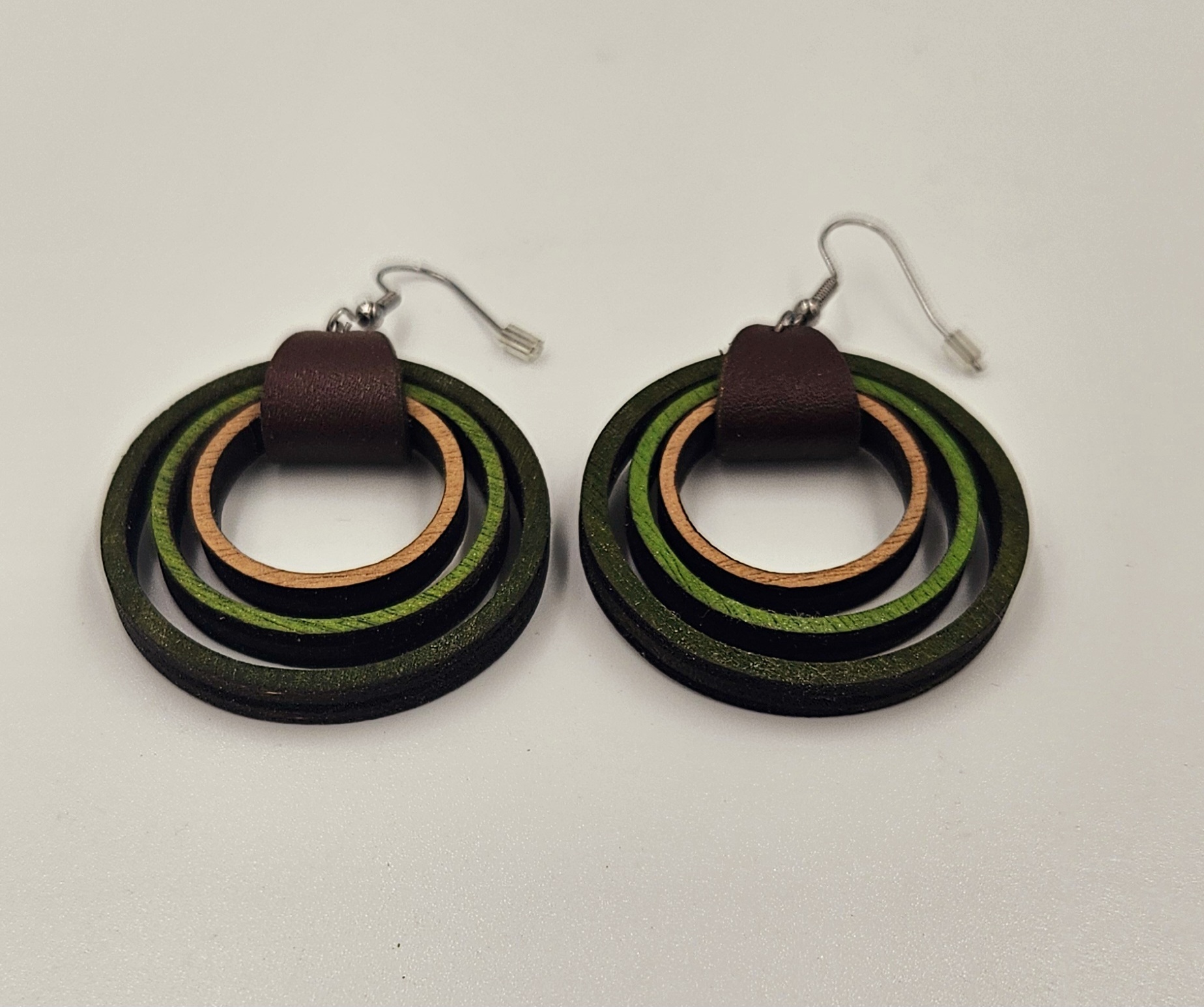 Boucles d'oreilles en bois et cuir 