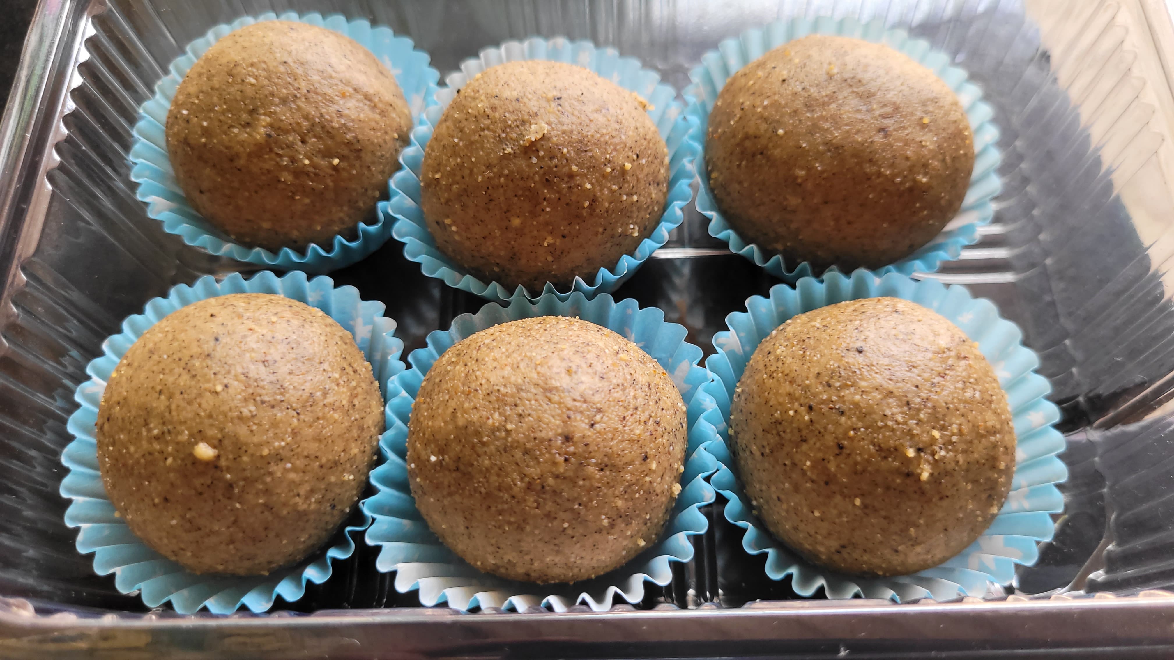 Sunnundalu (with Jaggery)