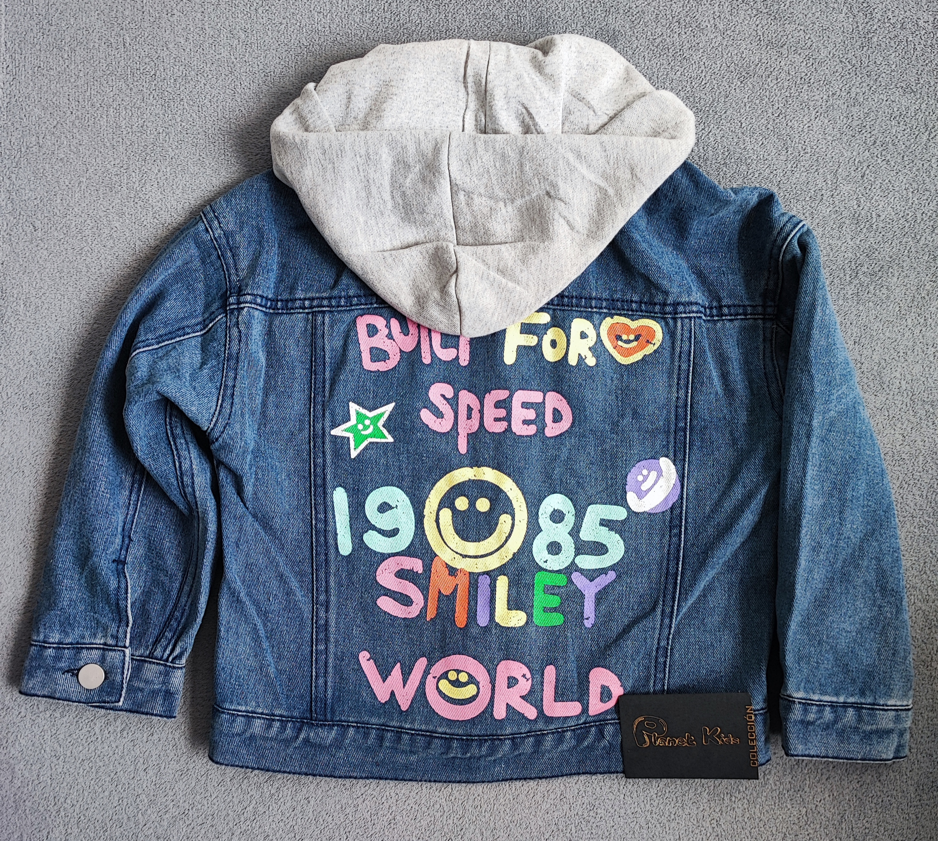 Chaqueta vaquera con capucha