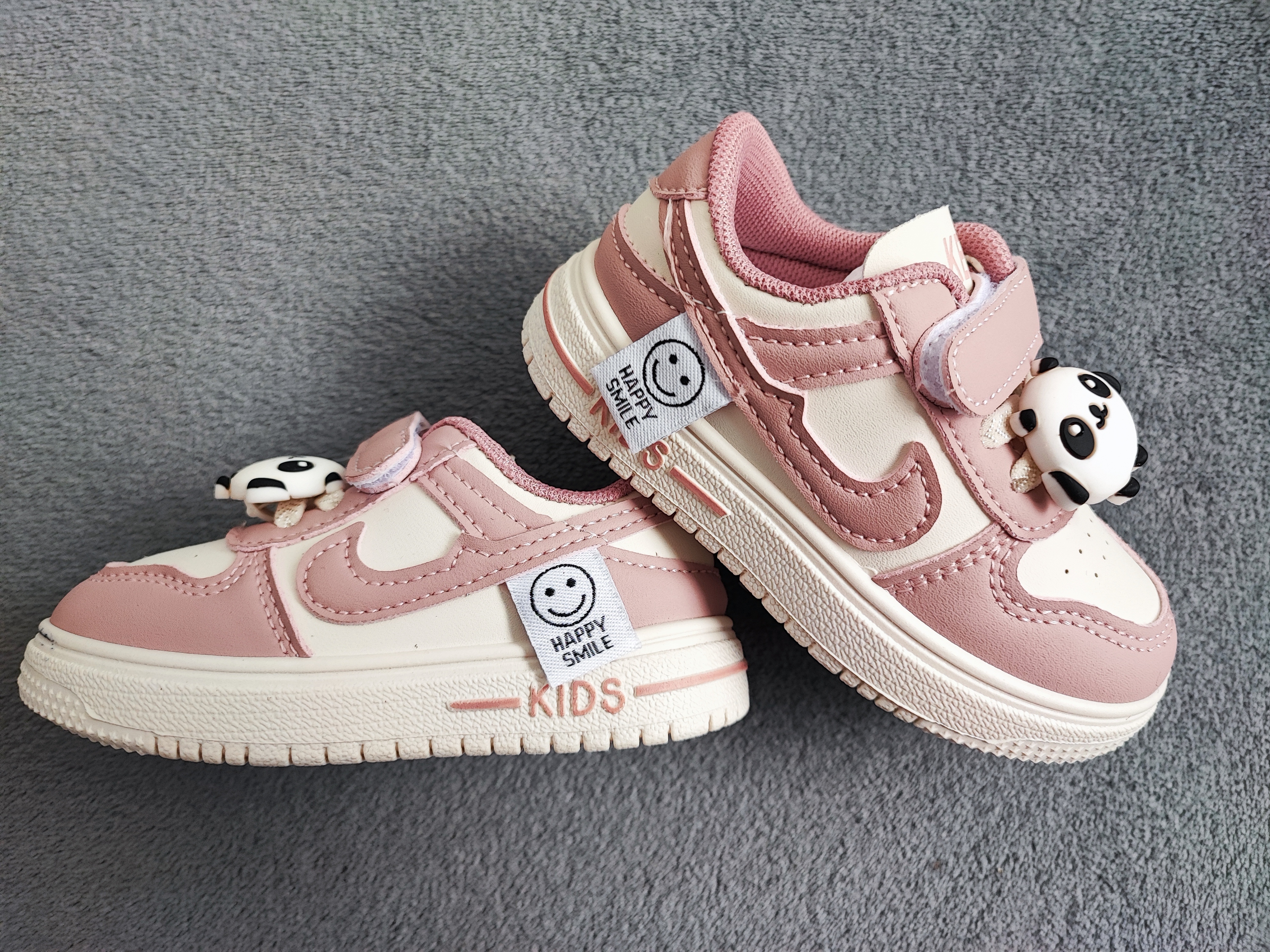 Zapatos para niñas Panda