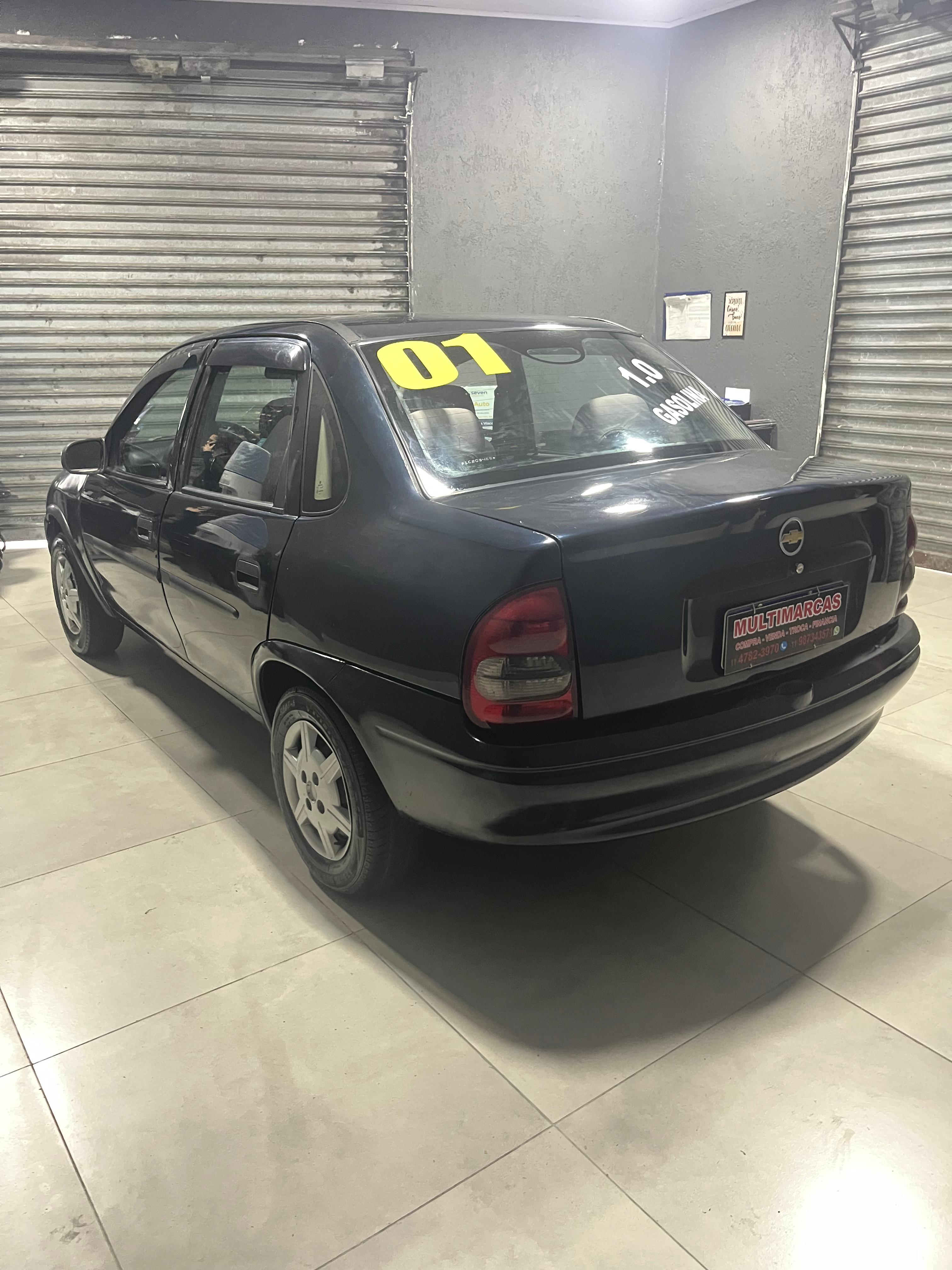 CHEVROLET CORSA SEDAN 1.0