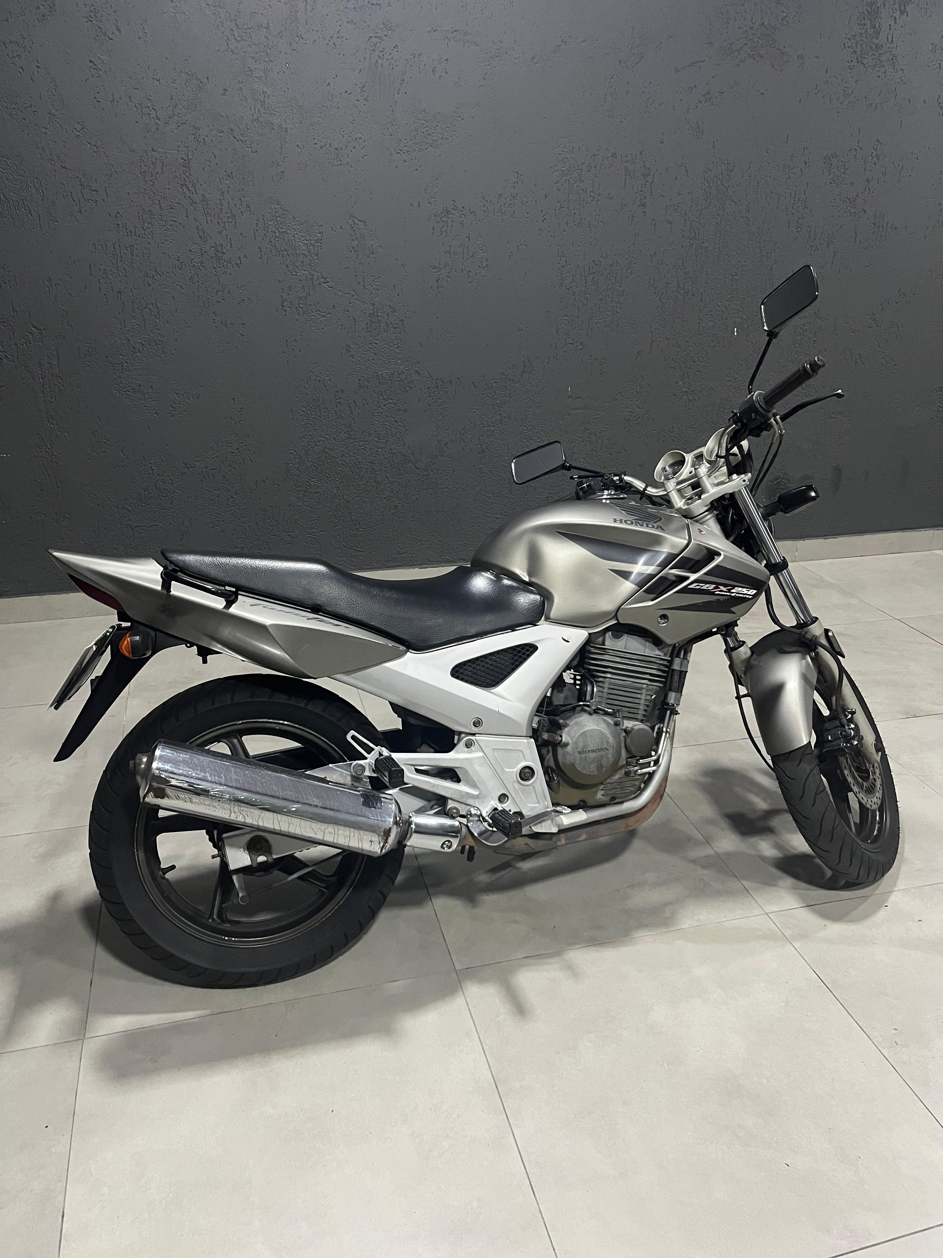 HONDA CBX TWISTER 250