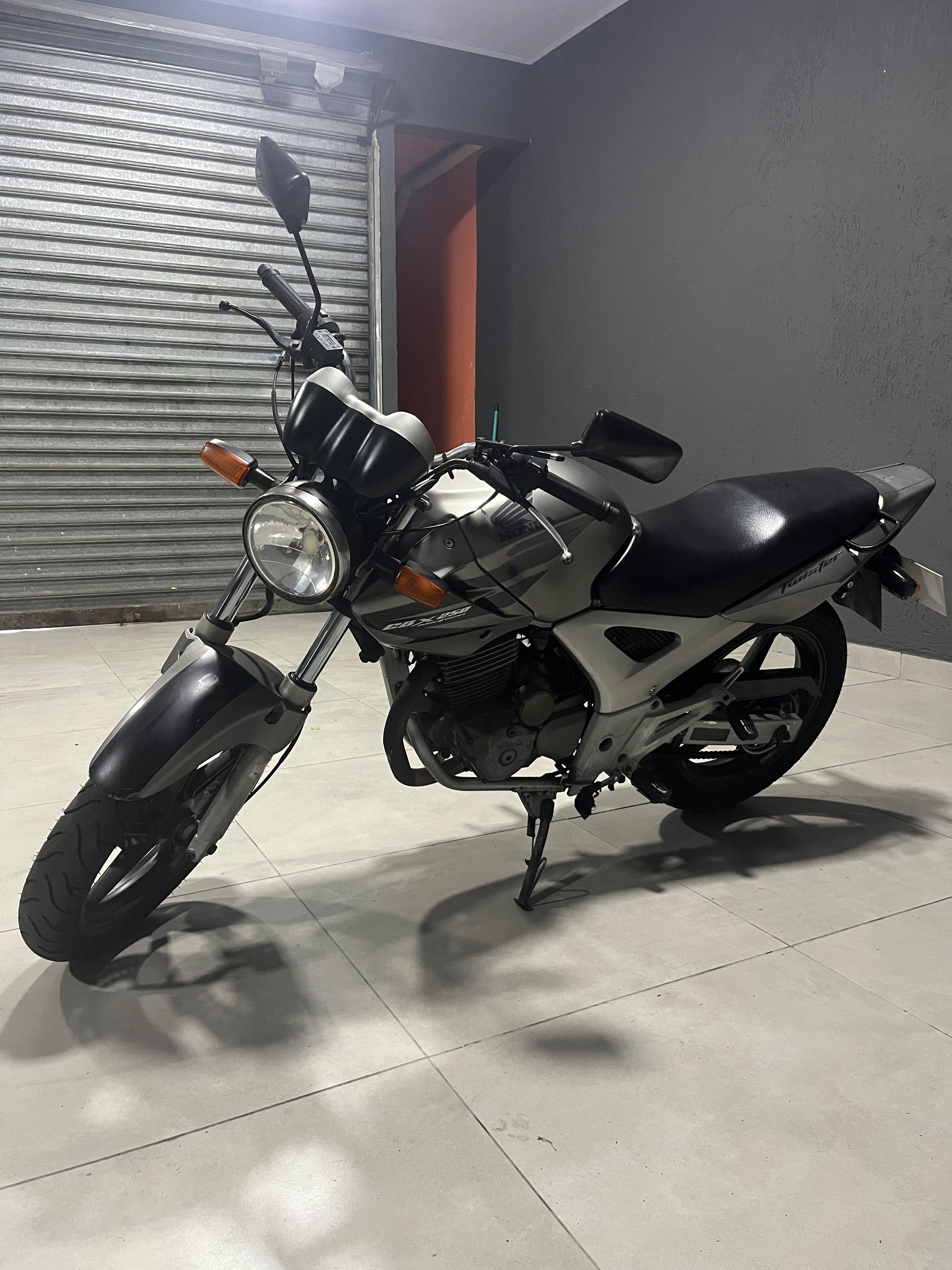 HONDA CBX TWISTER 250