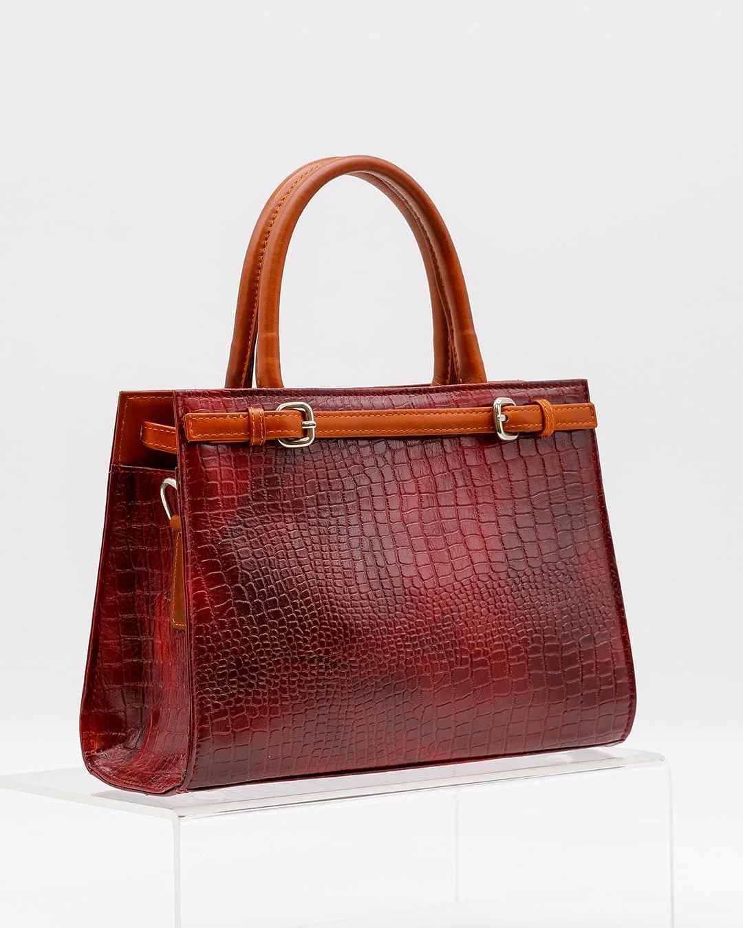 Bolso de cuero con patrón de cocodrilo
