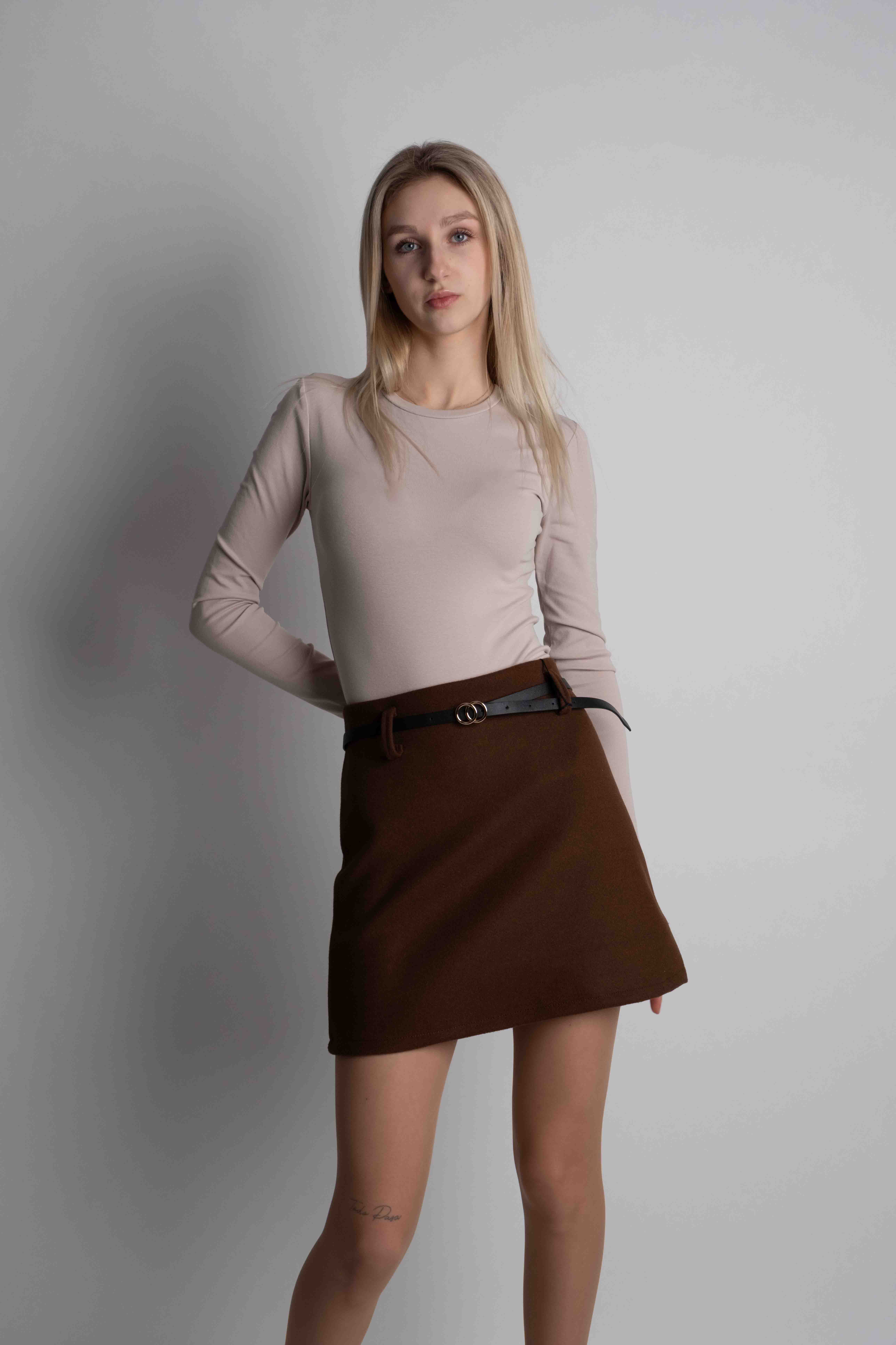 Sijonas su dirželiu