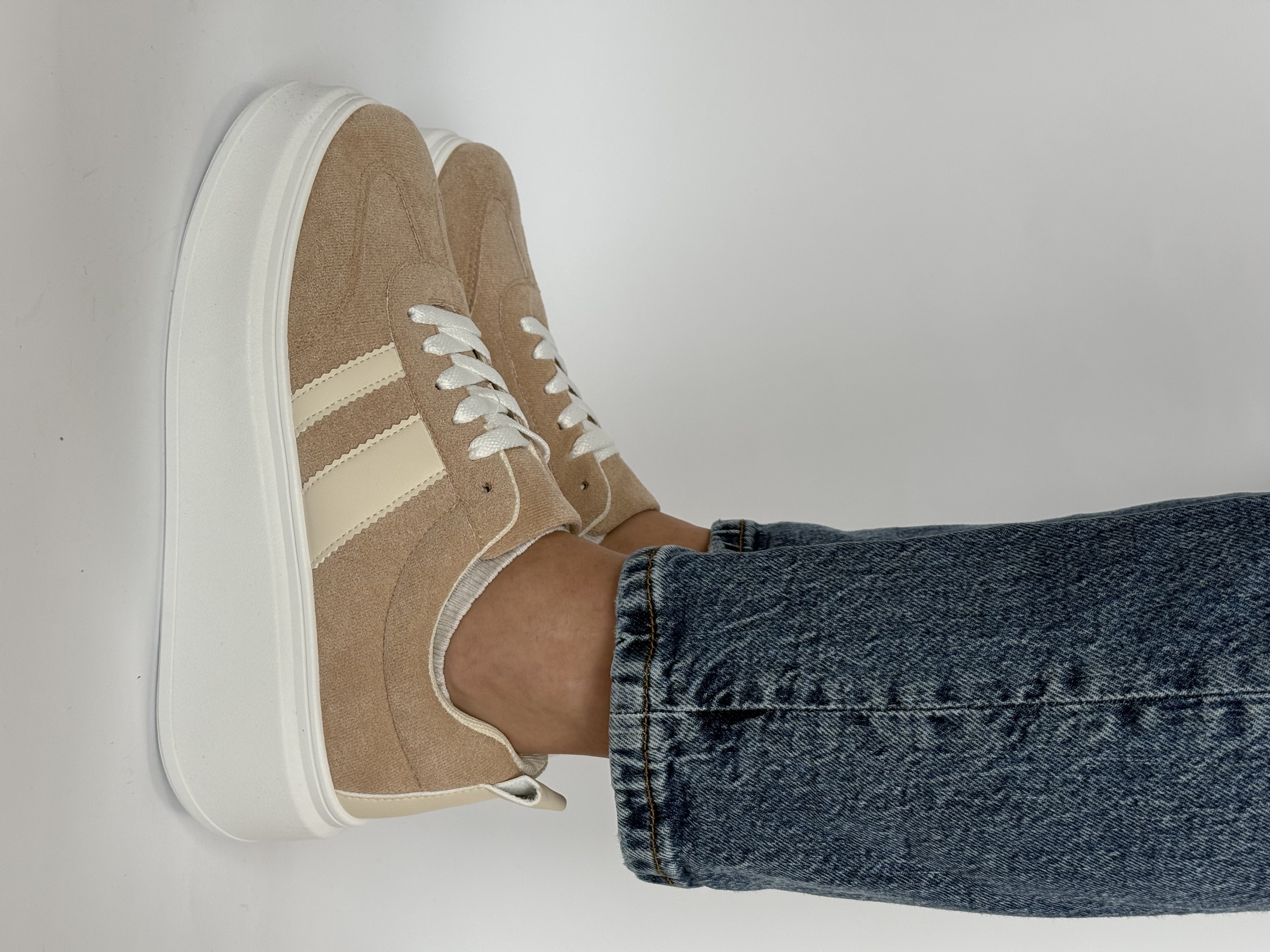 Sportbačiai su platforma camel spalva (LA319)