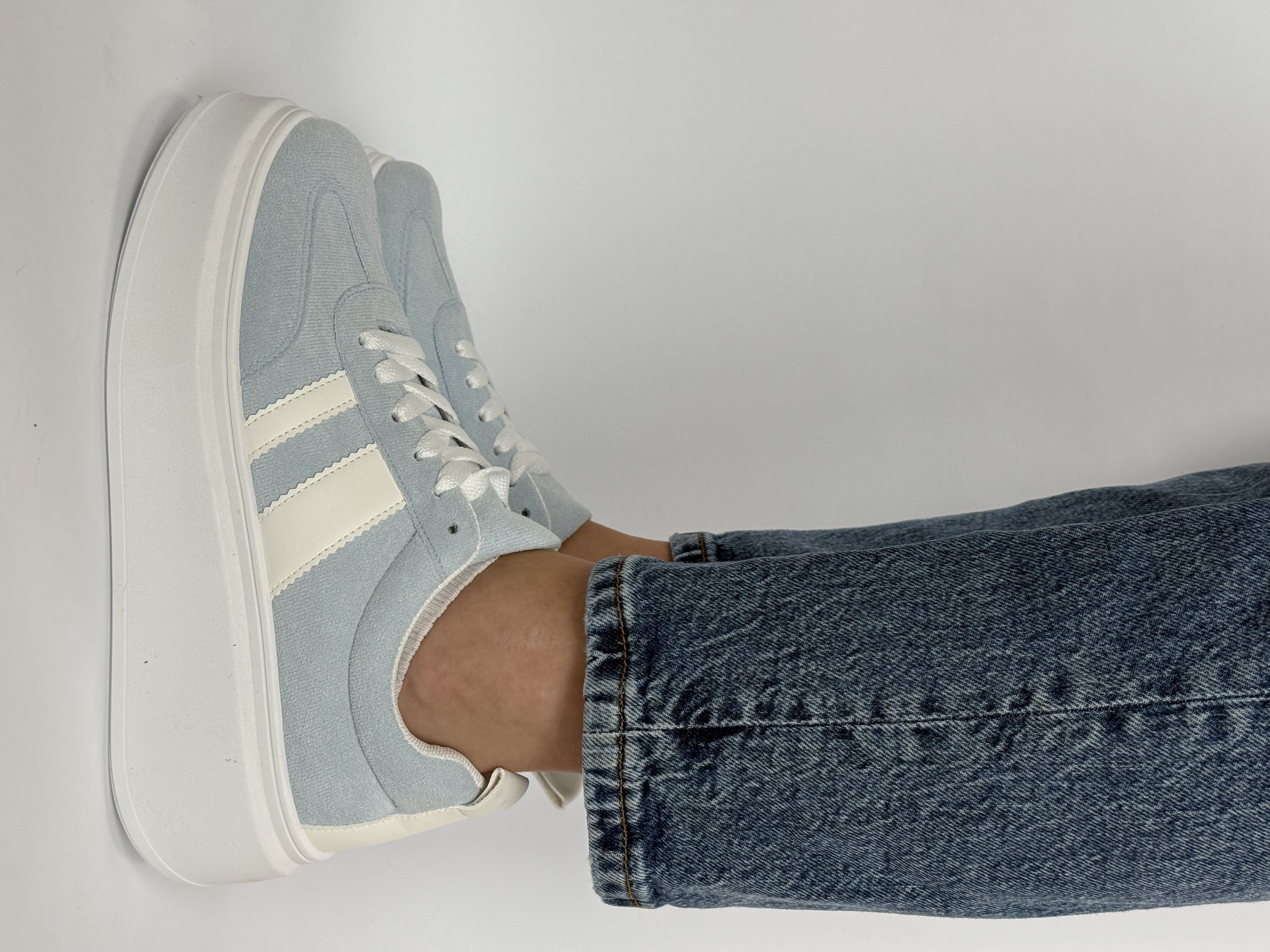 Moteriški sportbačiai žydri (LA319)