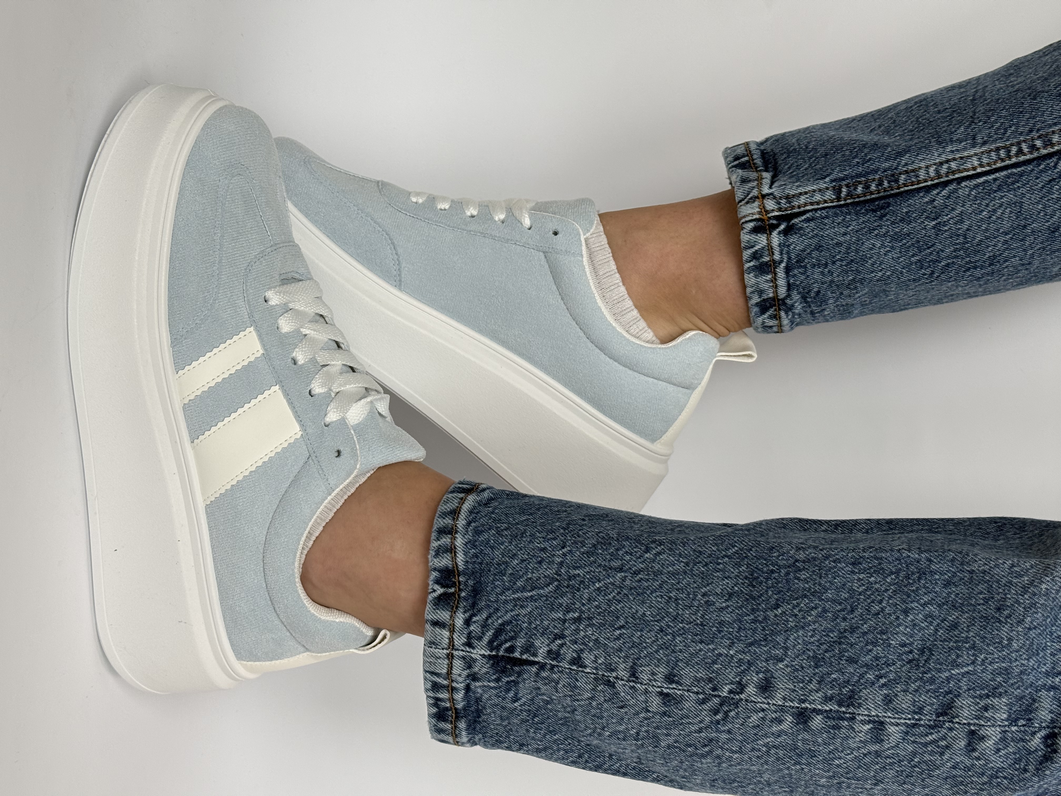 Moteriški sportbačiai žydri (LA319)