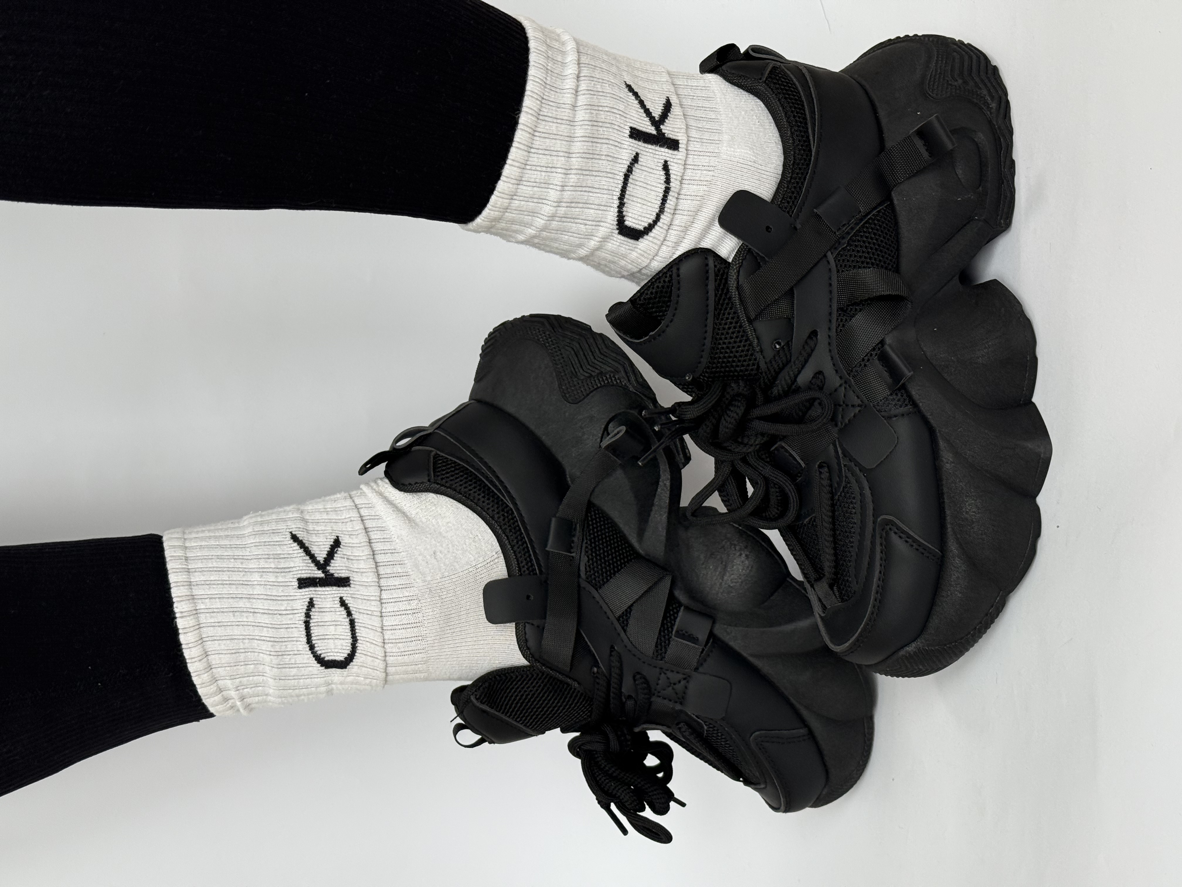 Juodi sportiniai batai (LA307)