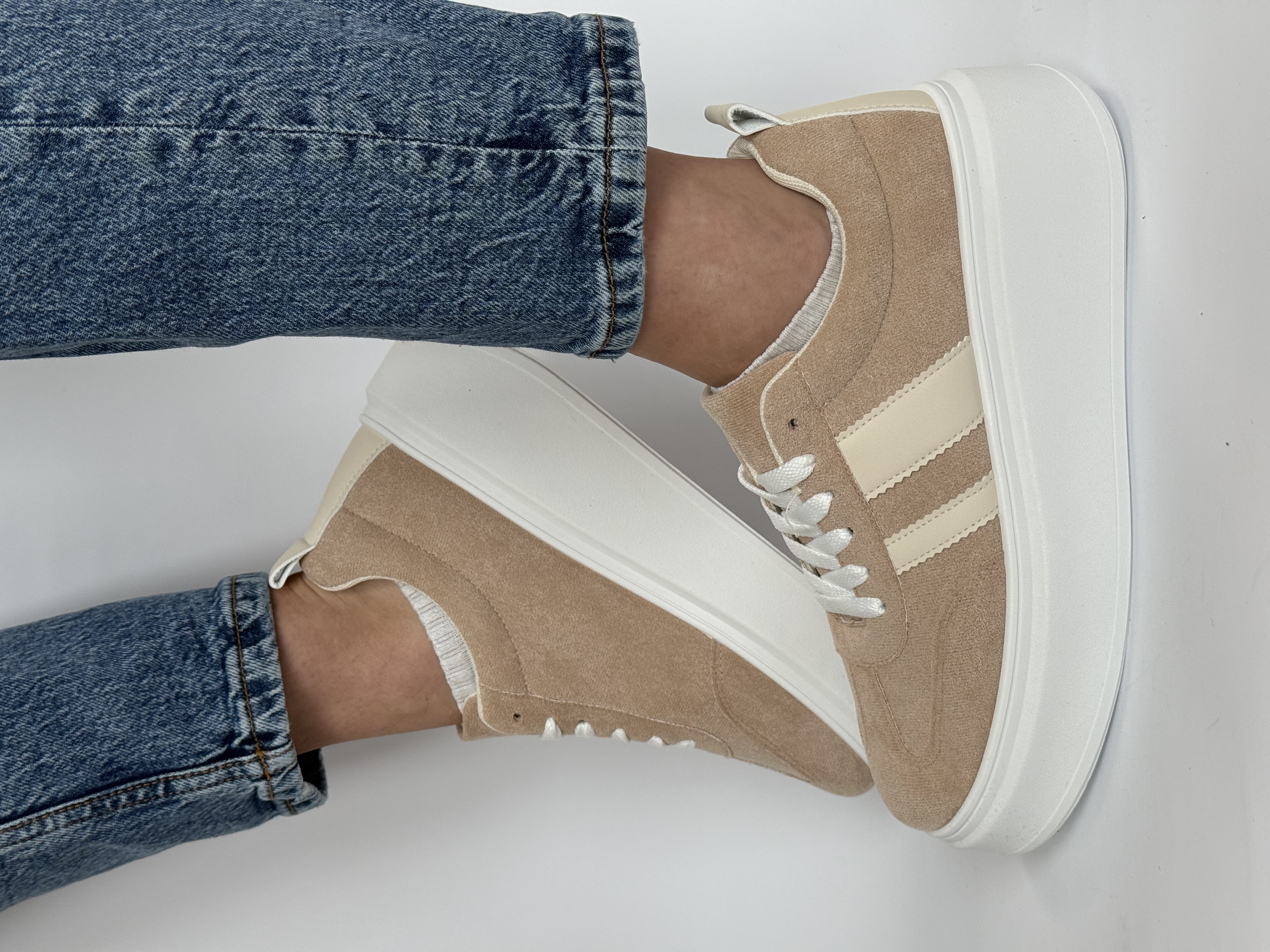 Sportbačiai su platforma camel spalva (LA319)