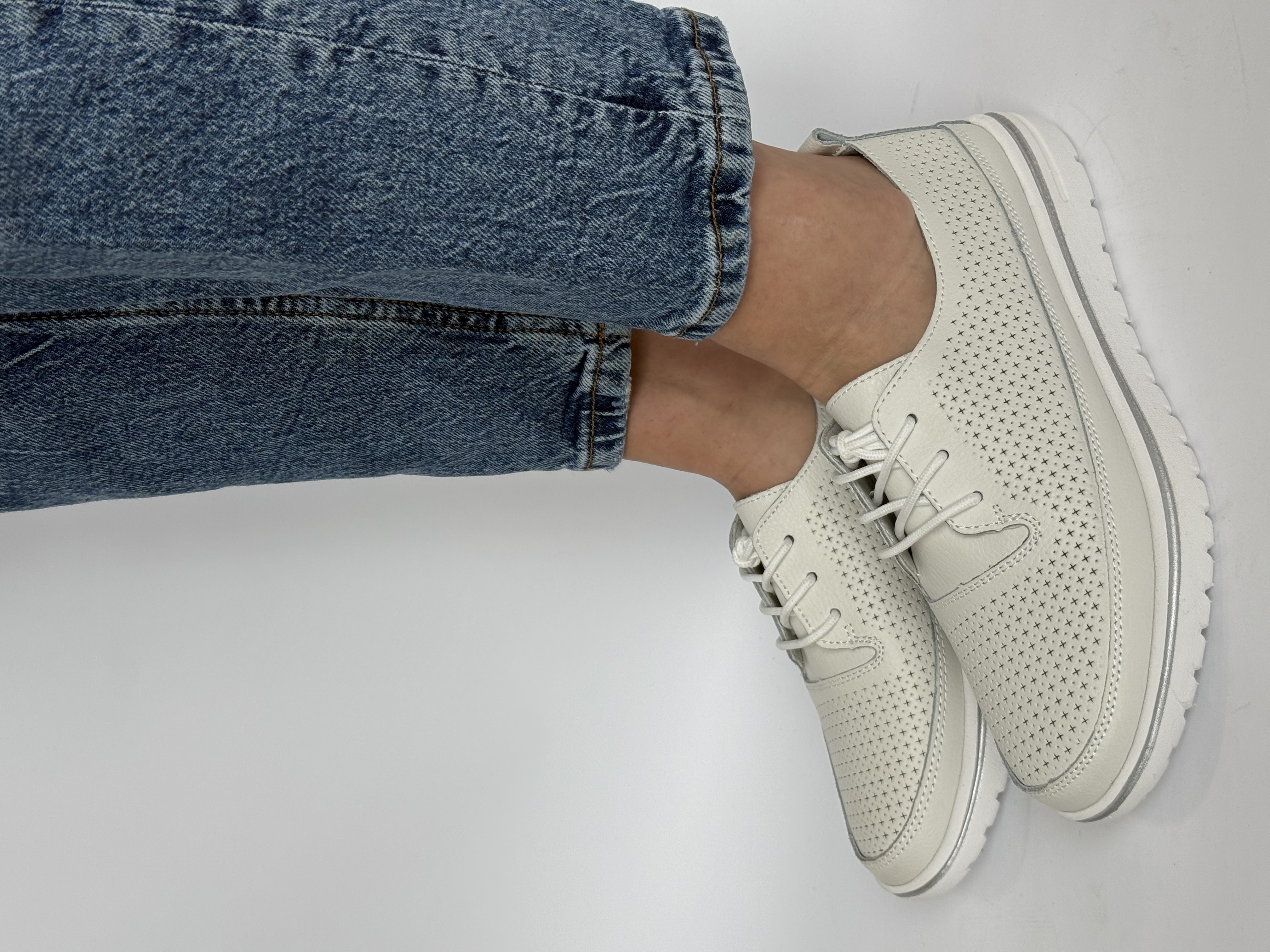 Sportiniai bateliai odiniai (8209)