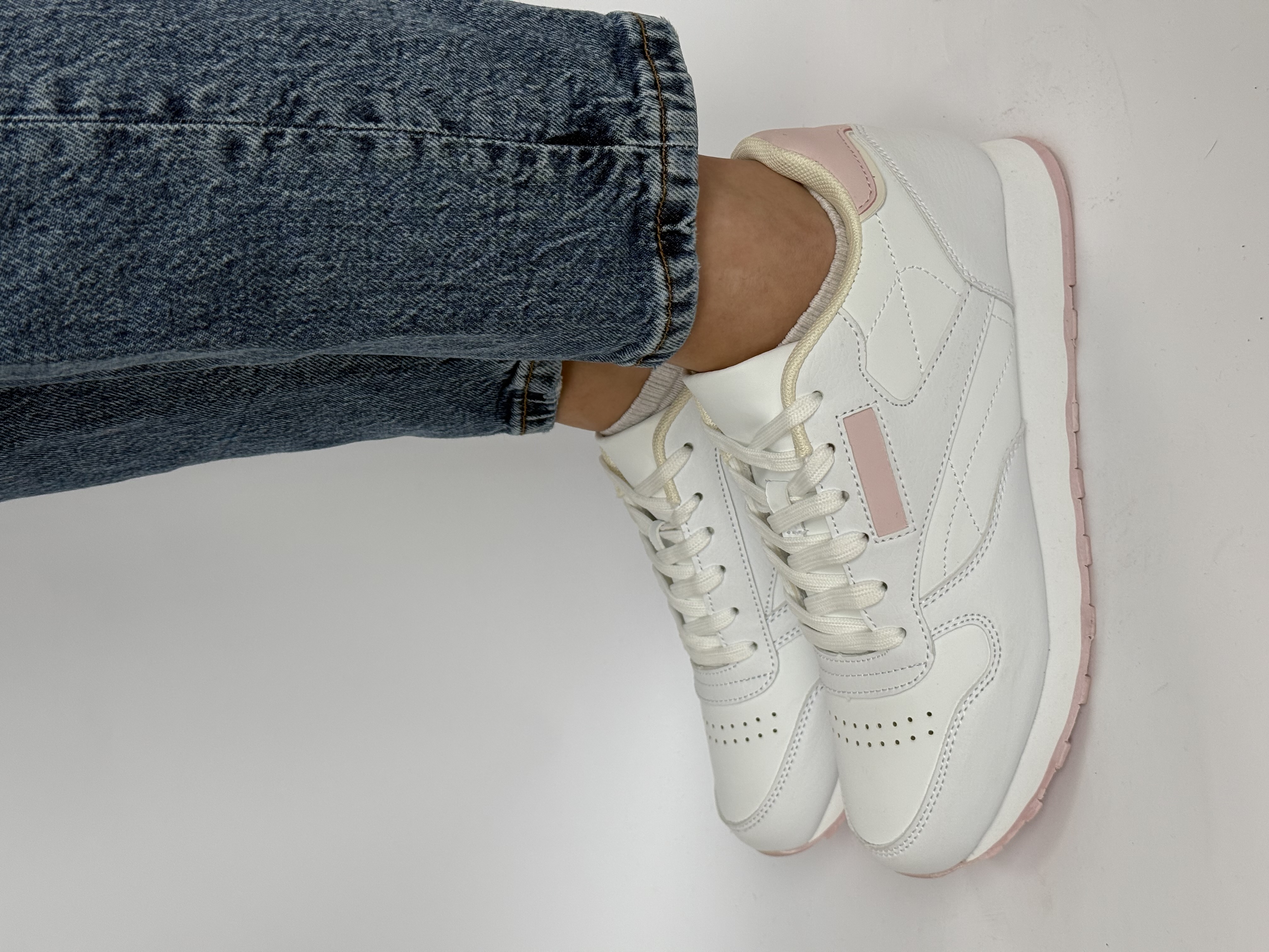 Balti sportiniai batai (88128)