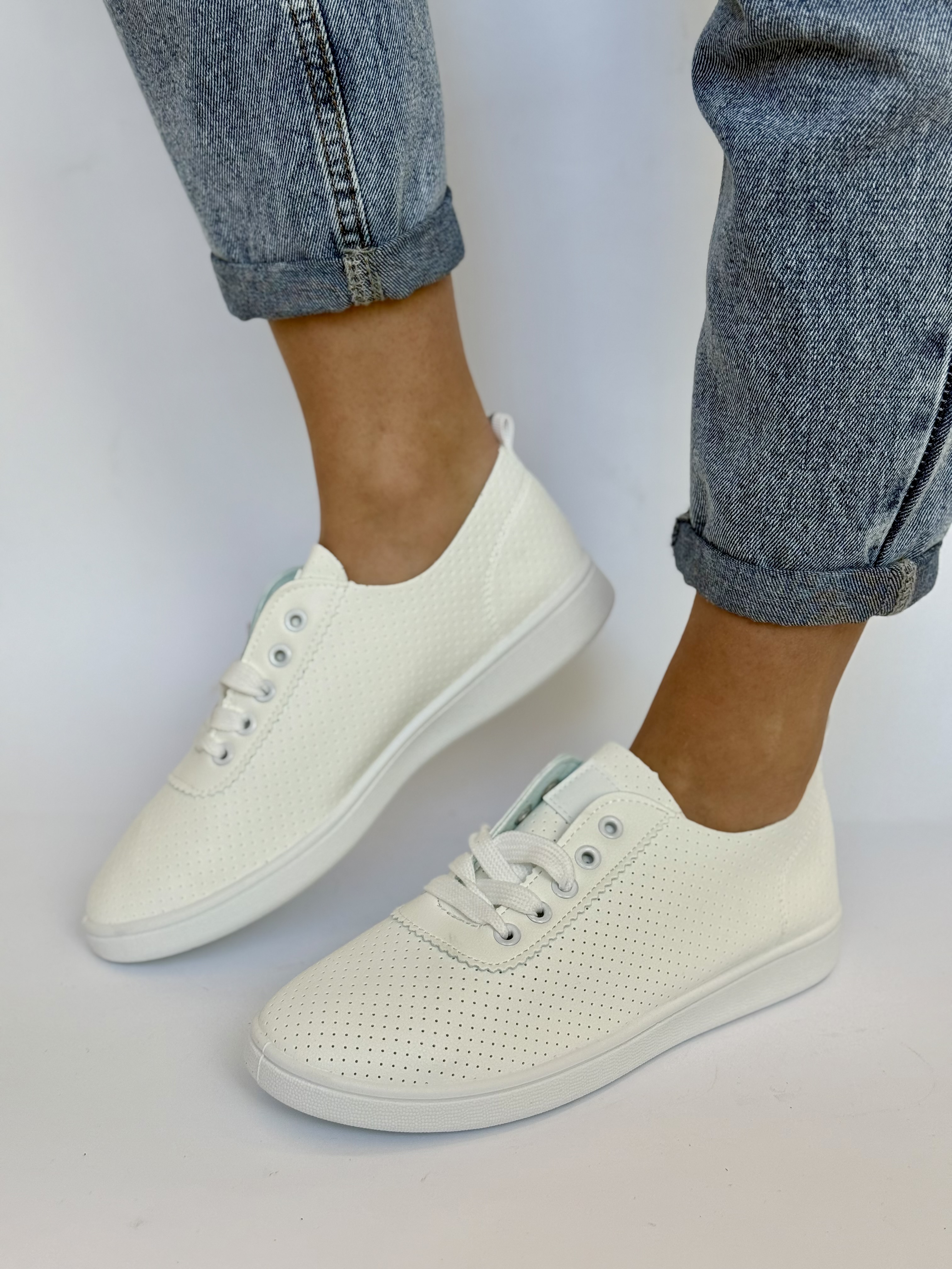 Balti sportbačiai (SJ2303-2)