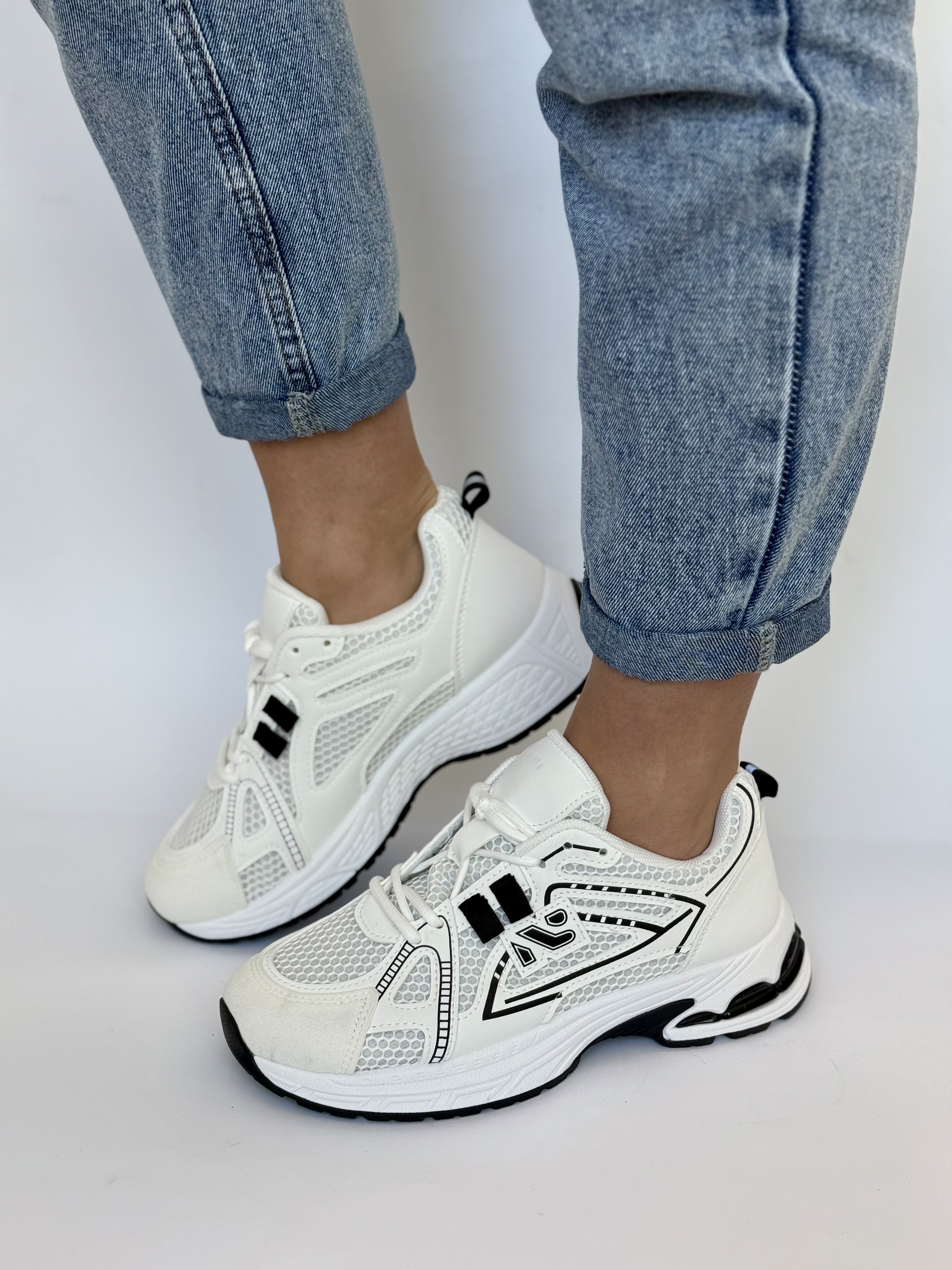 Sportiniai batai balta/juoda (LE6113-2)