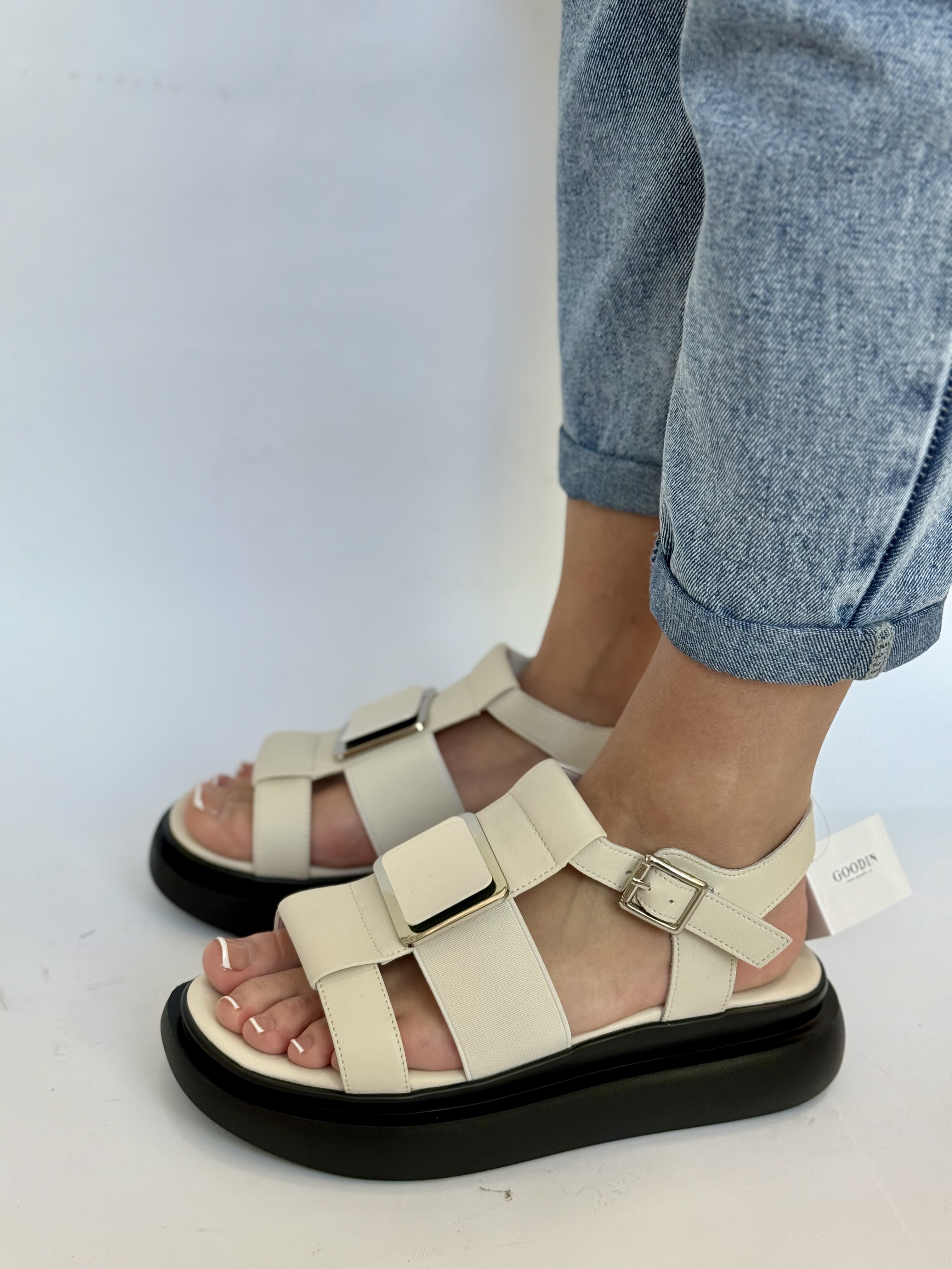 Moteriškos odinės kreminės basutės (GD-LH-2009)