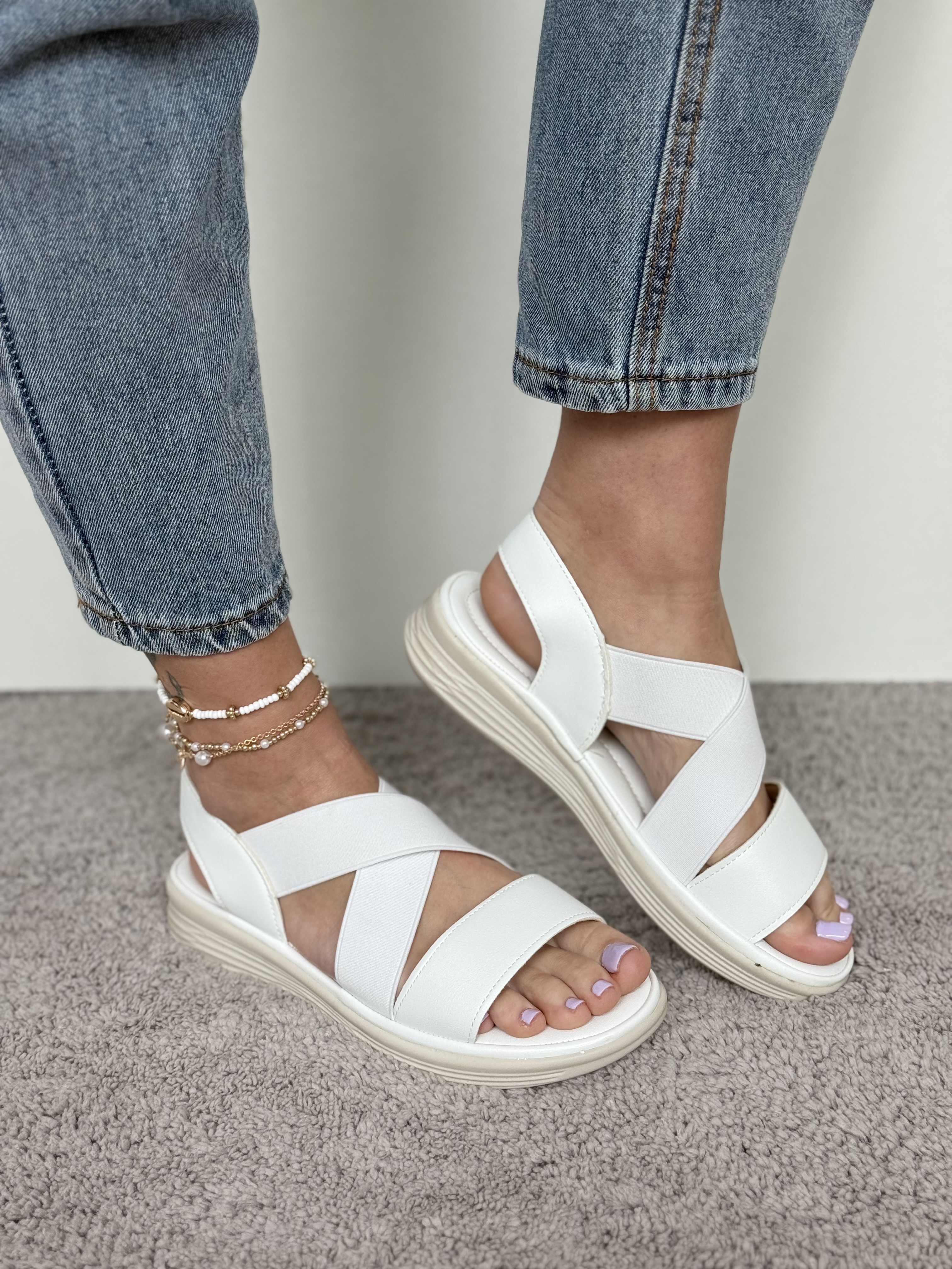 Baltos sportinės basutės (CH608)