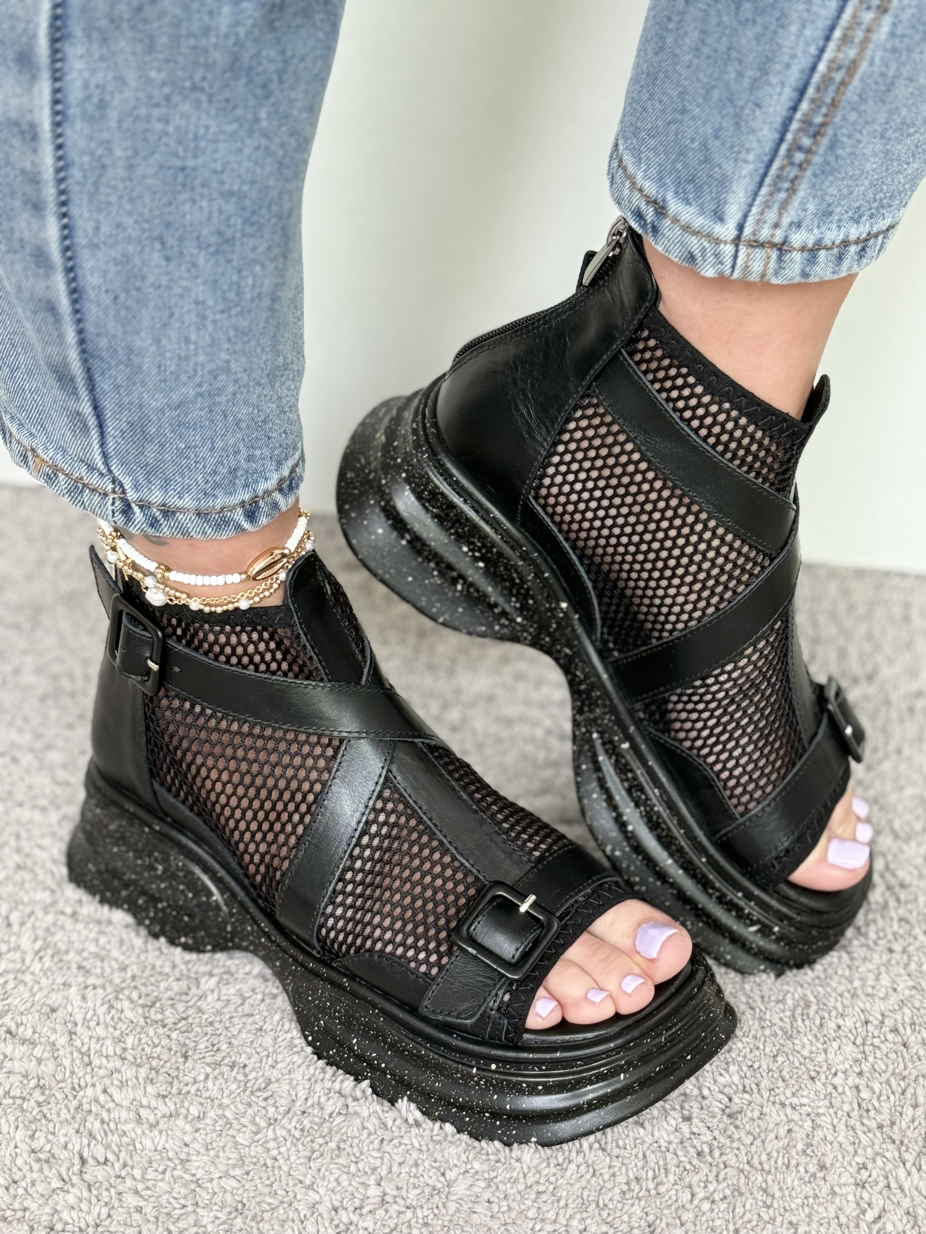 Juodos basutės su tinkleliiu (P2285527)