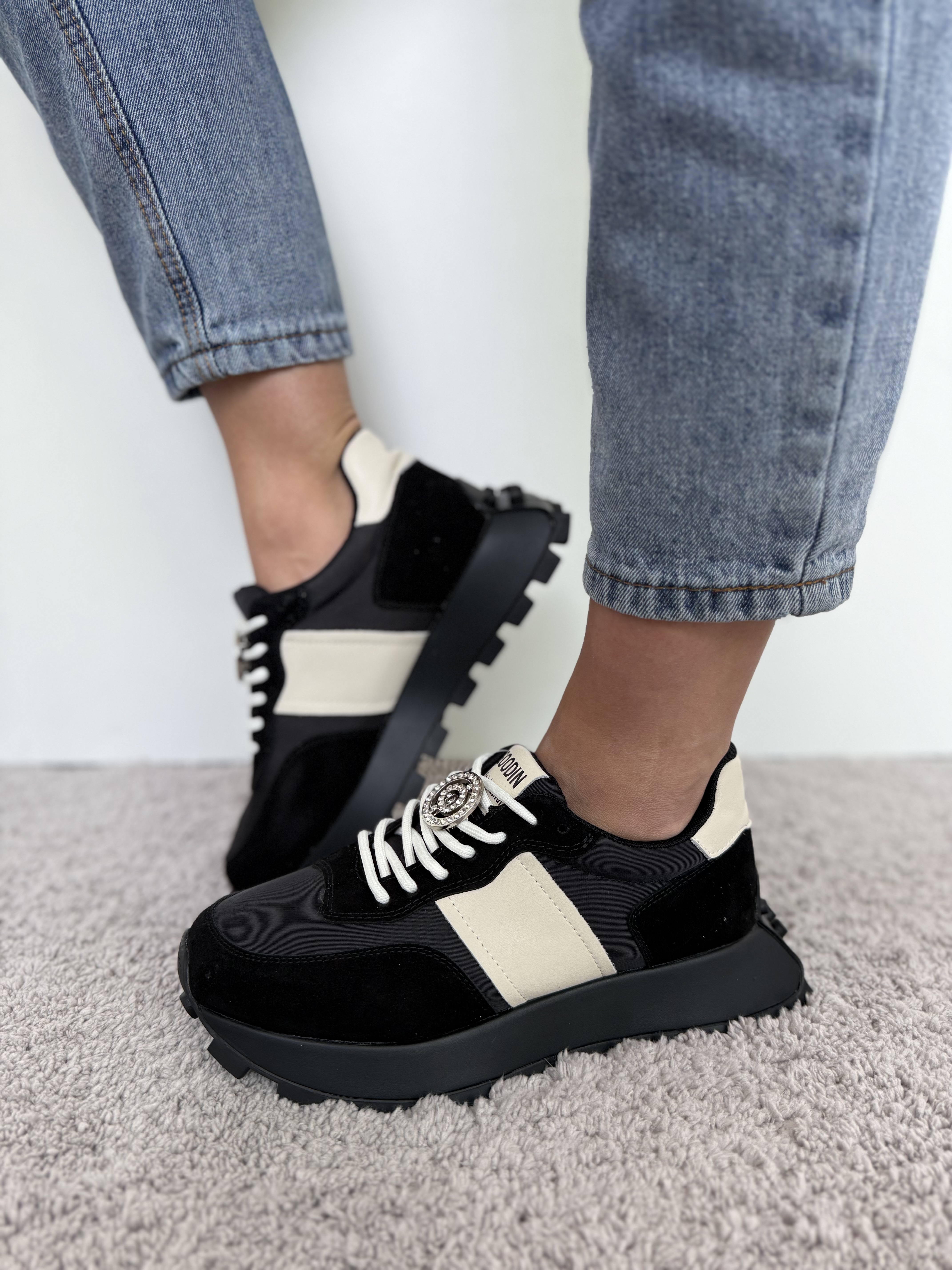 Sportiniai odiniai juodi kedukai