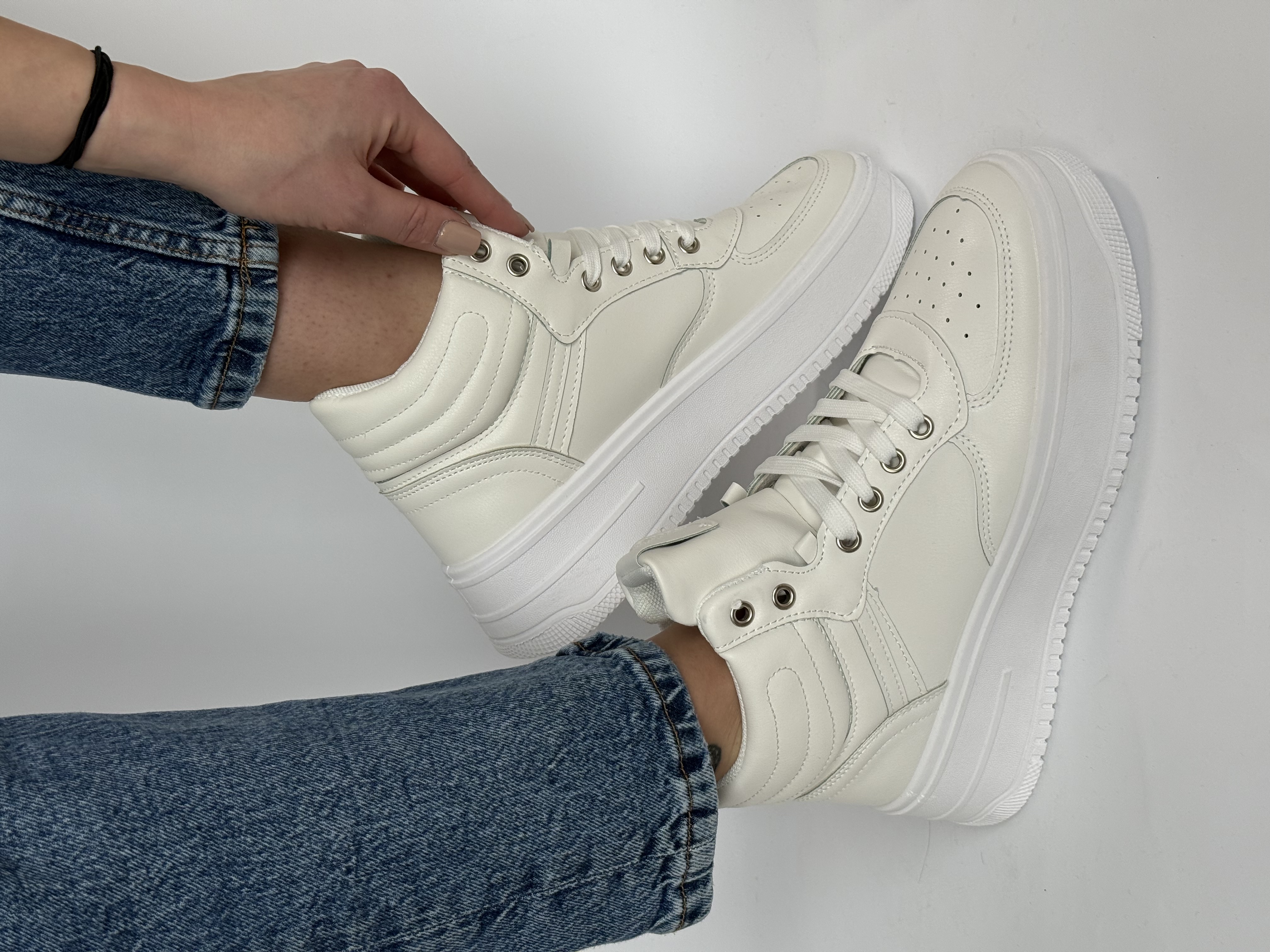 Balti sportiniai batai (A2039)