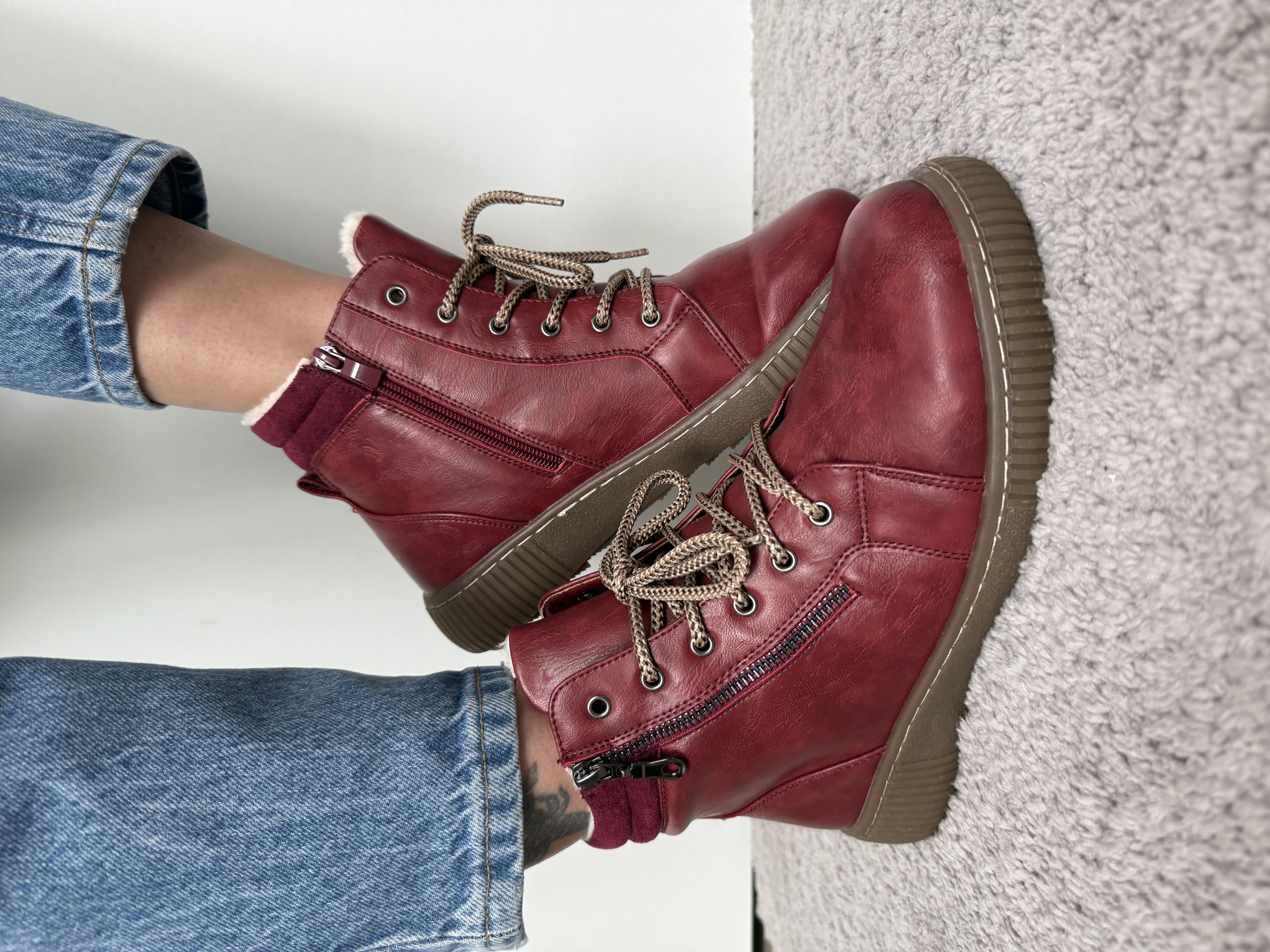 Raudoni moteriški aulinukai su pašiltinimu (6490)