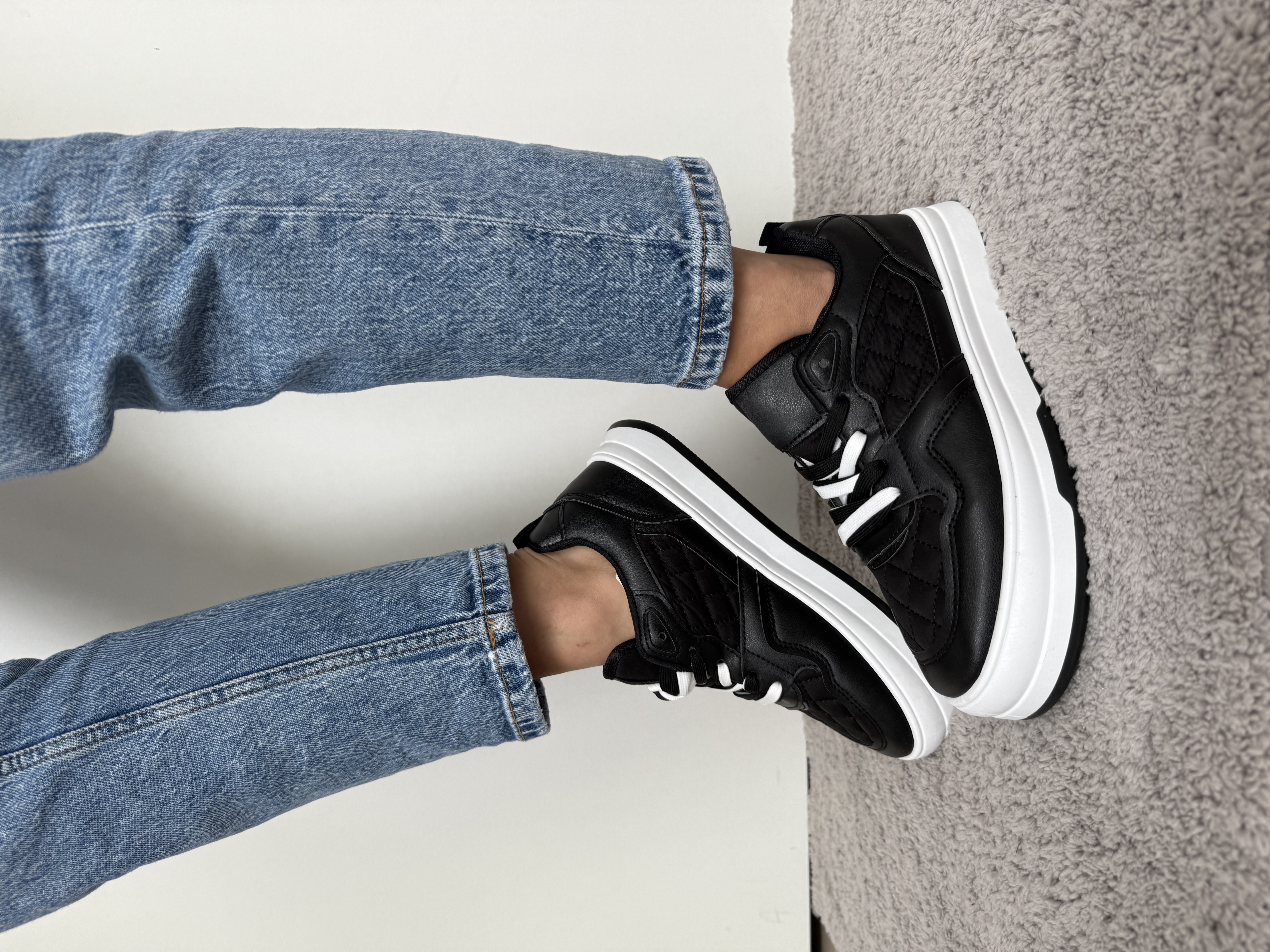 Juodi sportiniai bateliai (SX38)