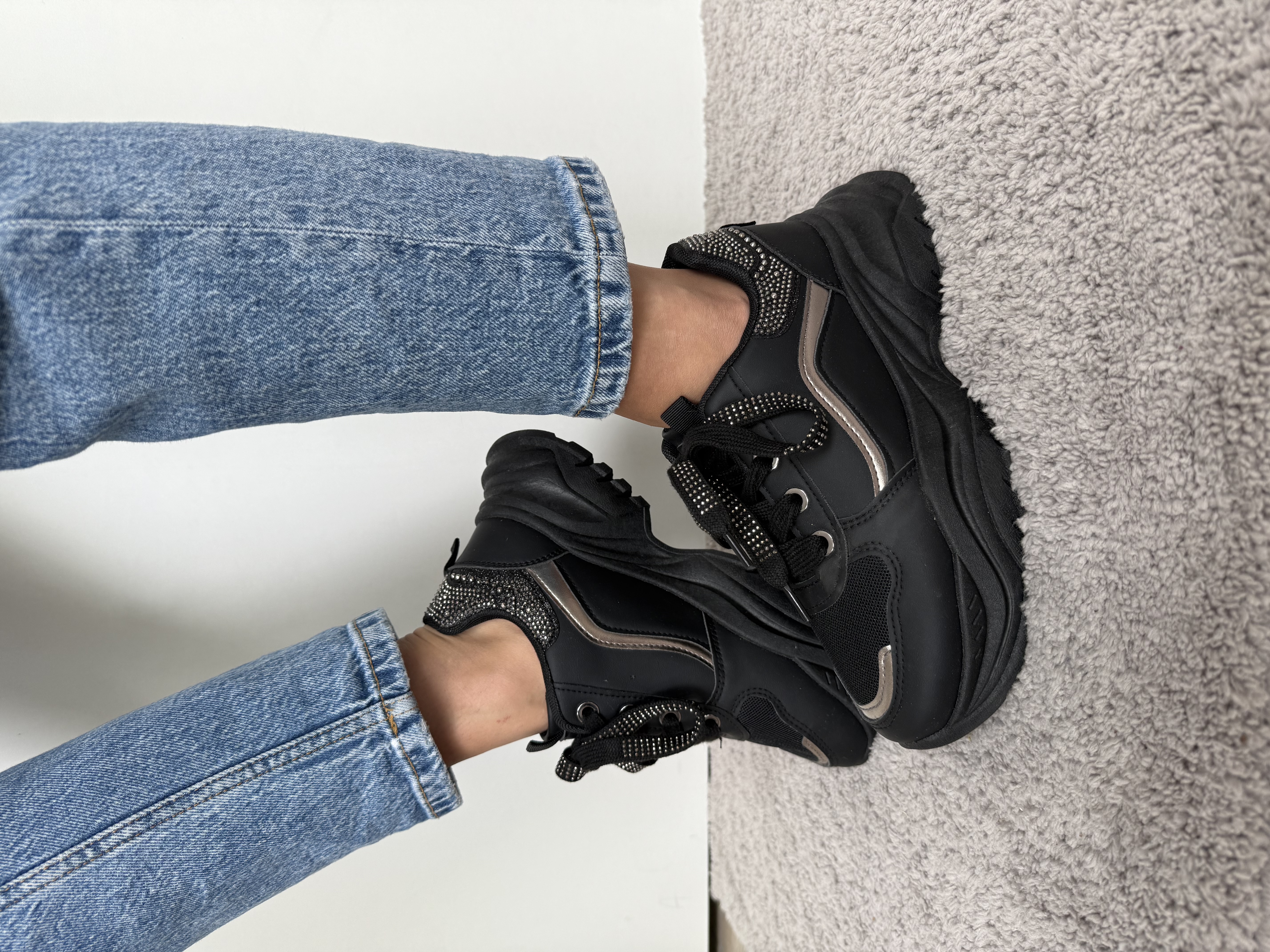 Juodi kedai su deimantukais (WW083)