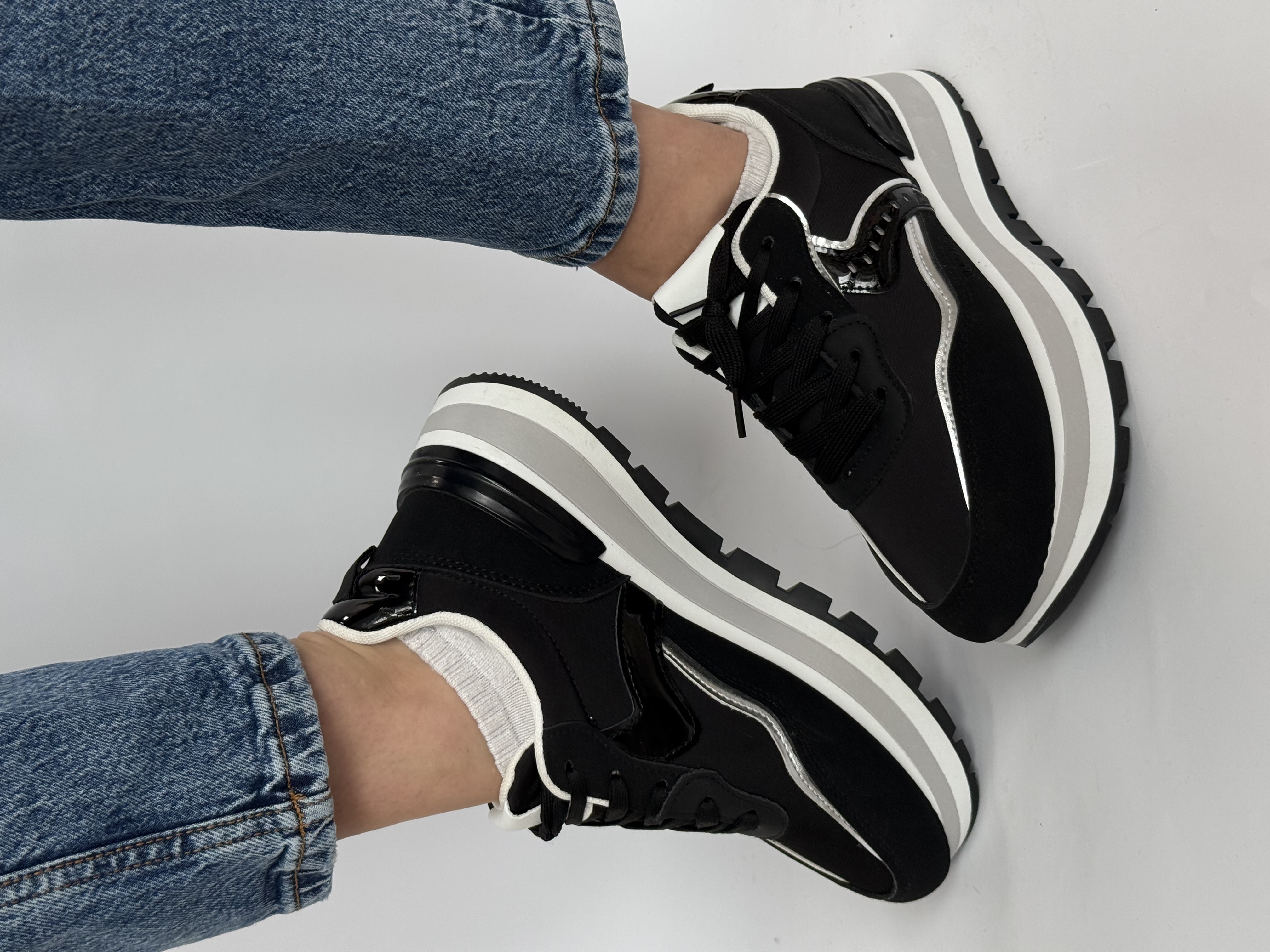 Sportiniai bateliai moterims (B1064)