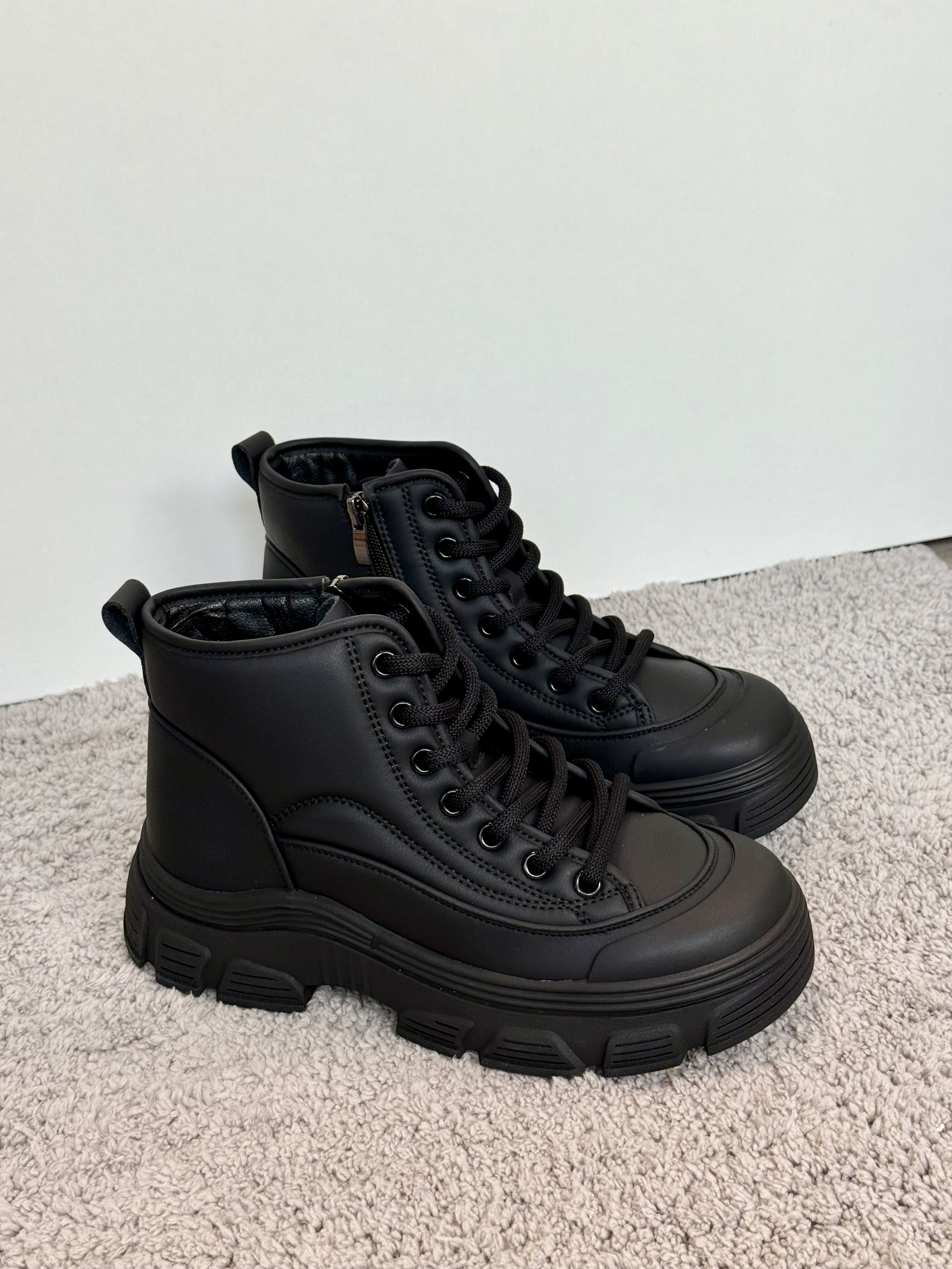 Juodi moteriški aulinukai ruduo (F6017-2)