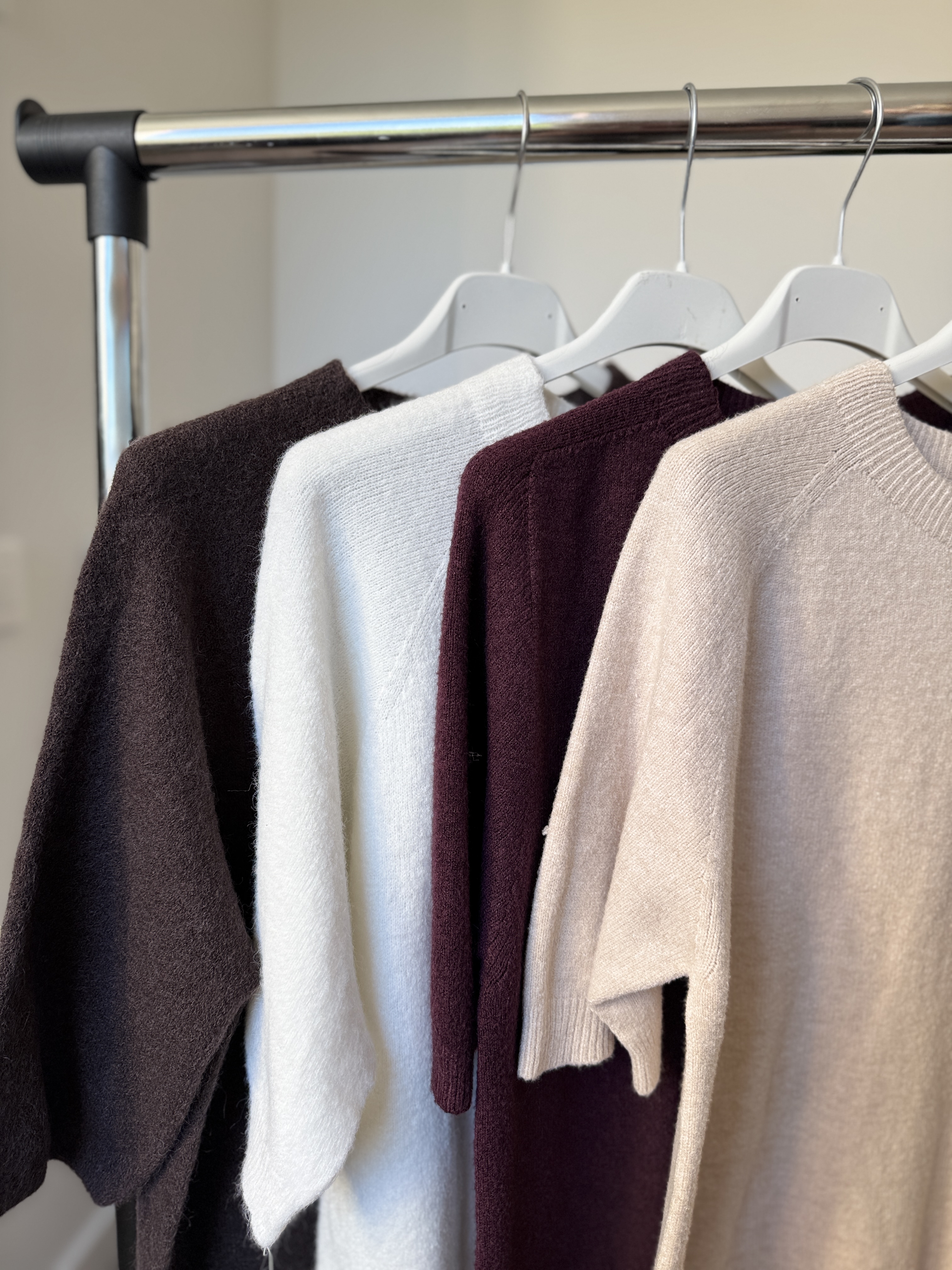 Megztukas su trumpomis rankovėmis – „Baby Alpaca Soft“