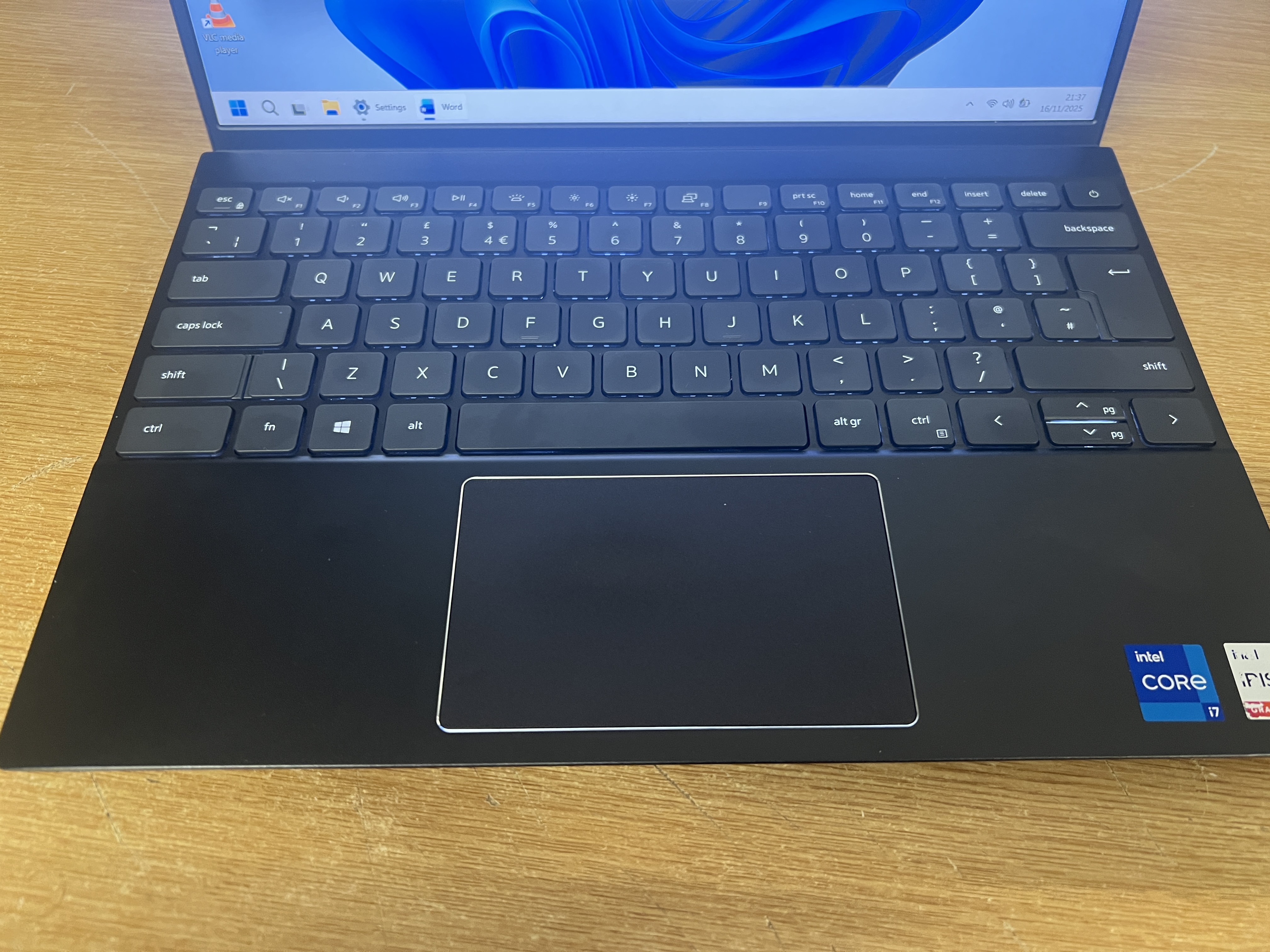 Dell Vostro 13 5310 i7-11390H 16GB 512GB SSD – Windows 11 Pro & Office 2024 