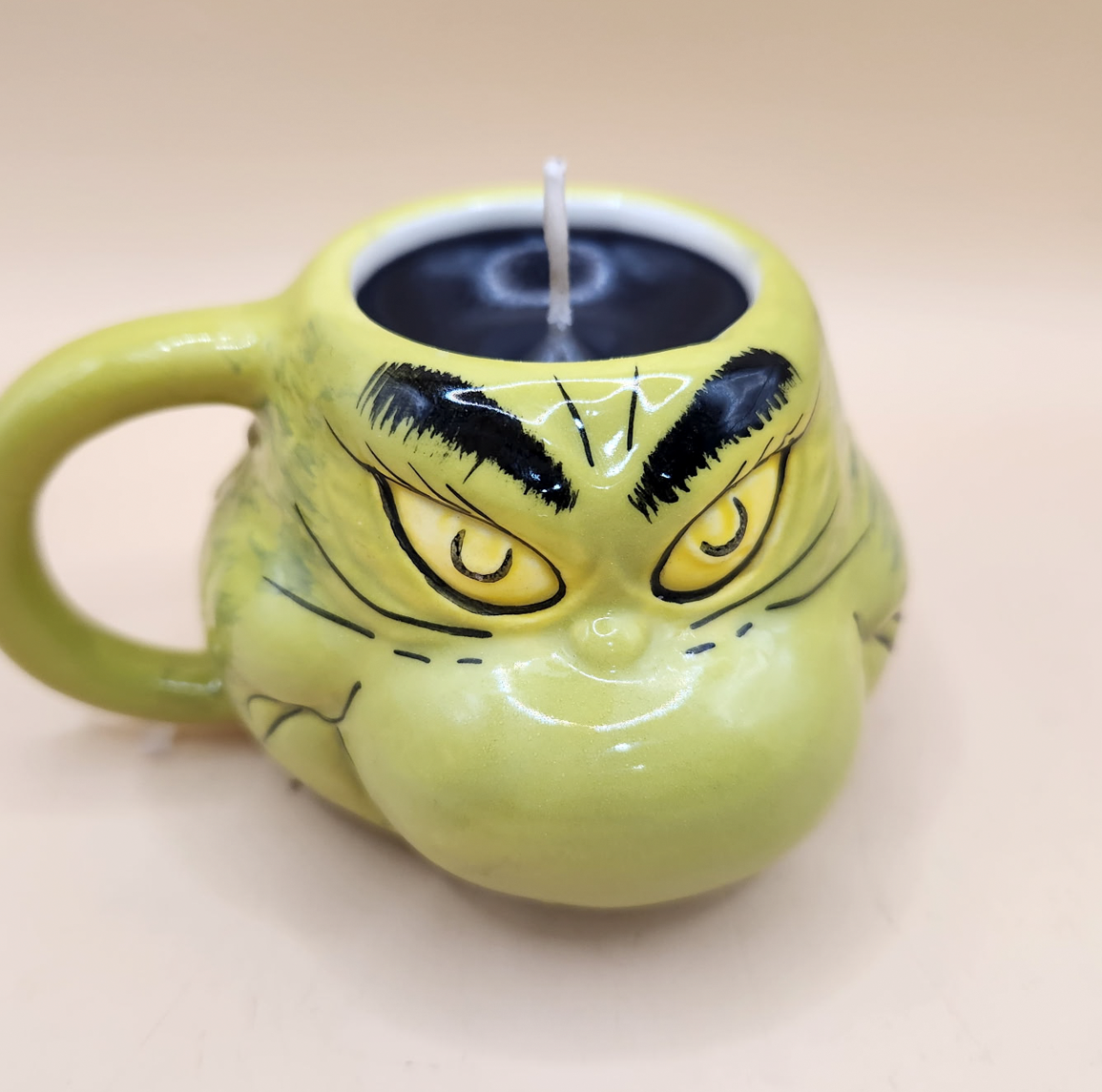 Grinch Face Mini Mug Candle