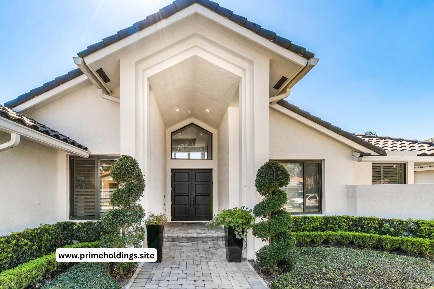$25,000.00/mo | 4 bed 5.5 bath 3,239sqft | 3258 Westminster Dr, Boca Raton, FL 33496.