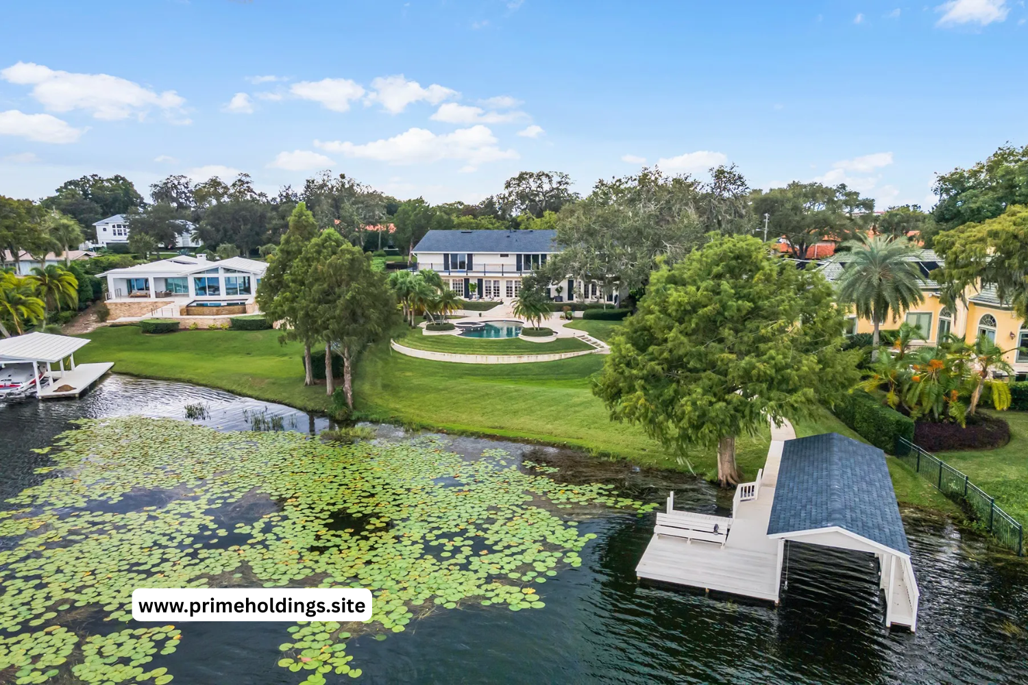 $4,500,000.00 | 5 bed 7.5+ bath 5,847sqft 5,847 square feet 0.72acre lot | 421 Lakewood Dr, Winter Park, FL 32789.